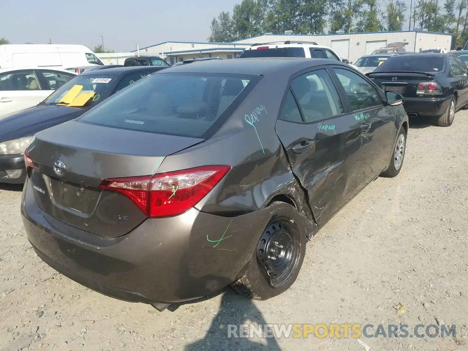 4 Photograph of a damaged car 2T1BURHEXKC131995 TOYOTA COROLLA 2019