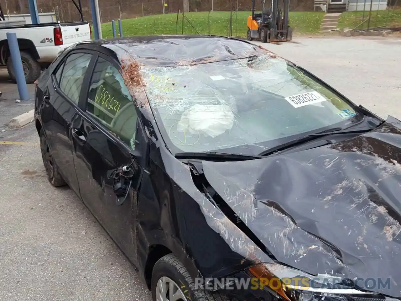 9 Photograph of a damaged car 2T1BURHEXKC133388 TOYOTA COROLLA 2019