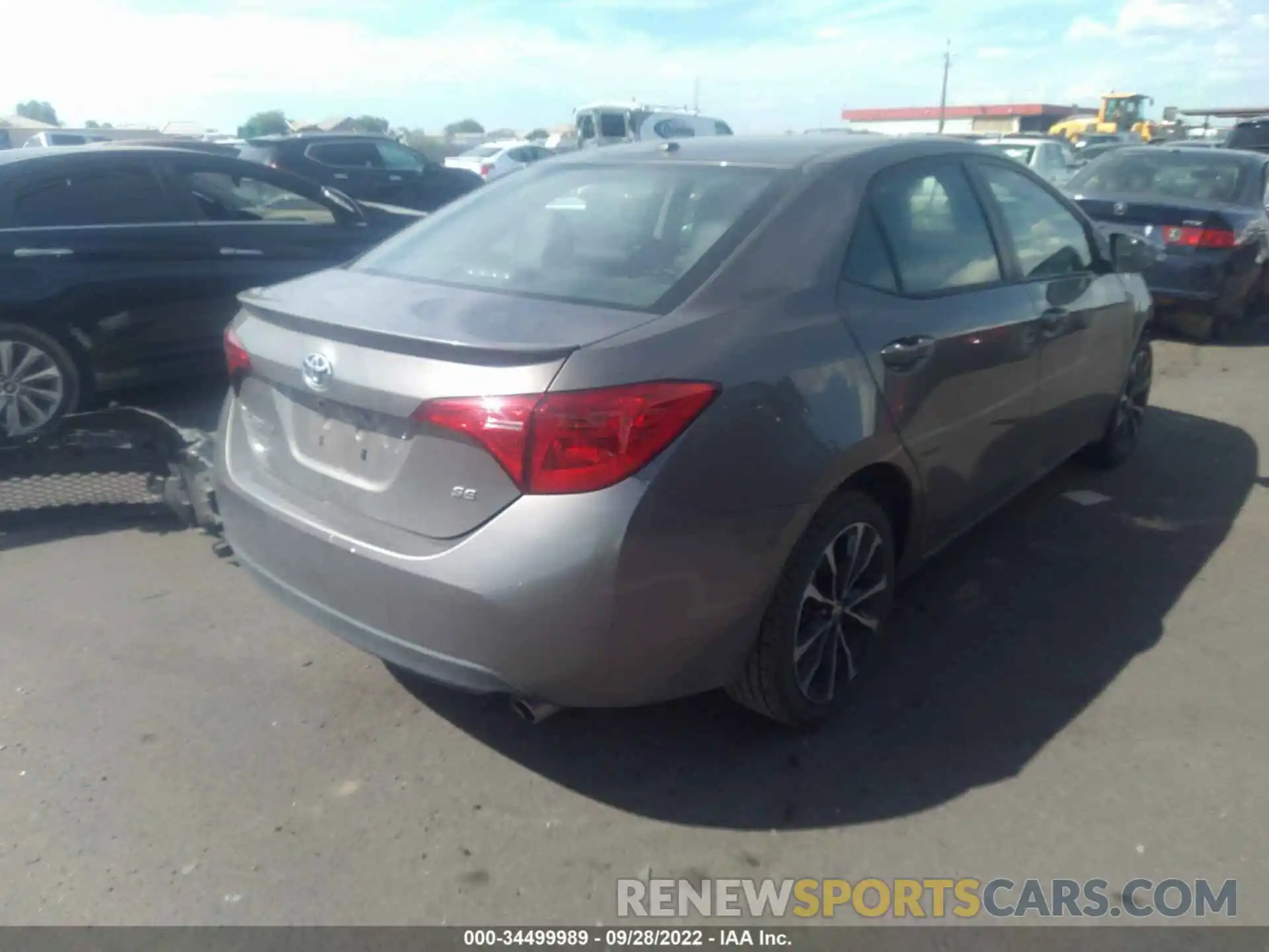 4 Photograph of a damaged car 2T1BURHEXKC133455 TOYOTA COROLLA 2019