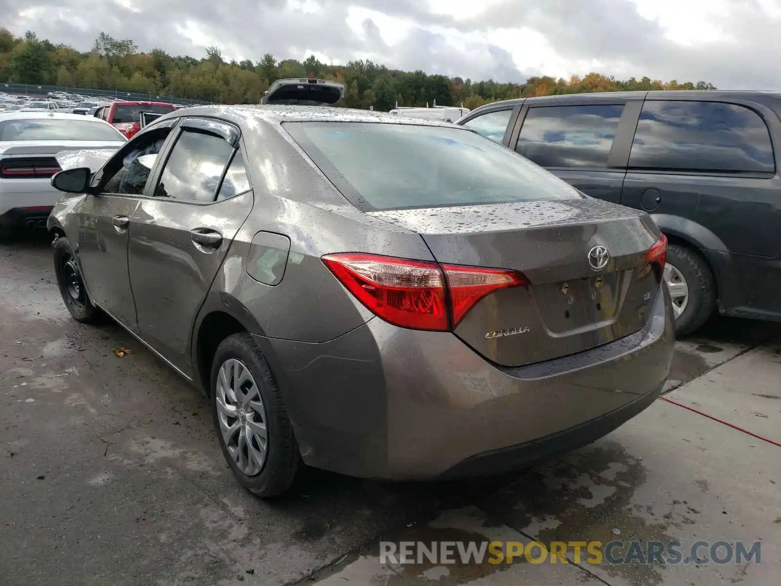 3 Photograph of a damaged car 2T1BURHEXKC133679 TOYOTA COROLLA 2019