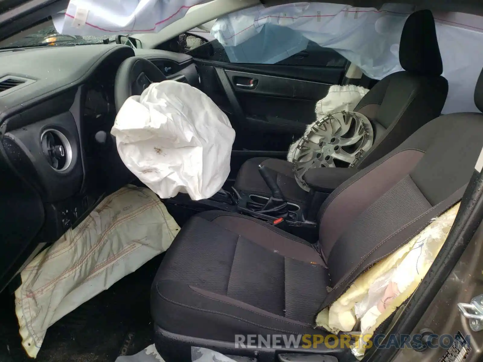 5 Photograph of a damaged car 2T1BURHEXKC133679 TOYOTA COROLLA 2019