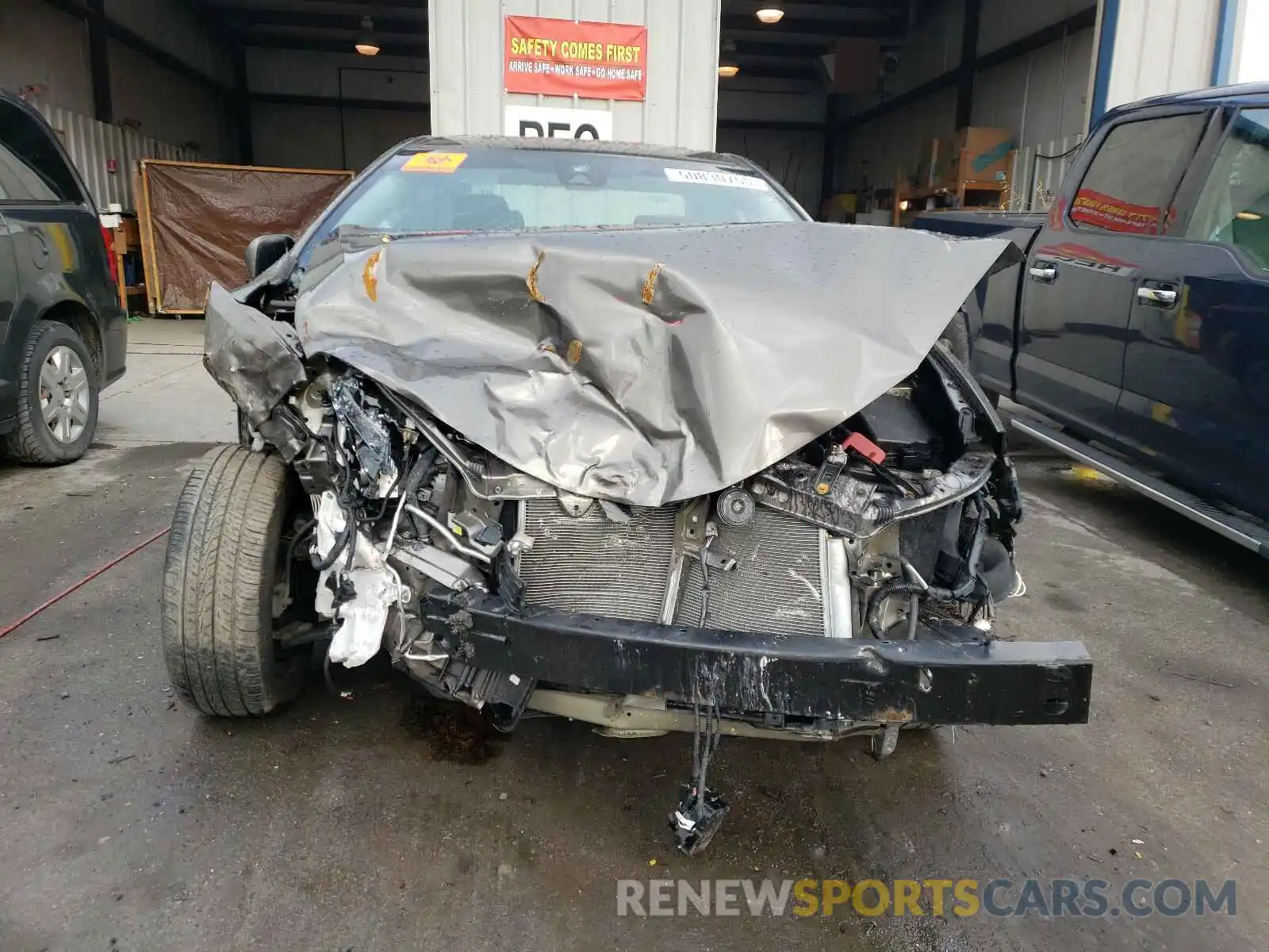 9 Photograph of a damaged car 2T1BURHEXKC133679 TOYOTA COROLLA 2019