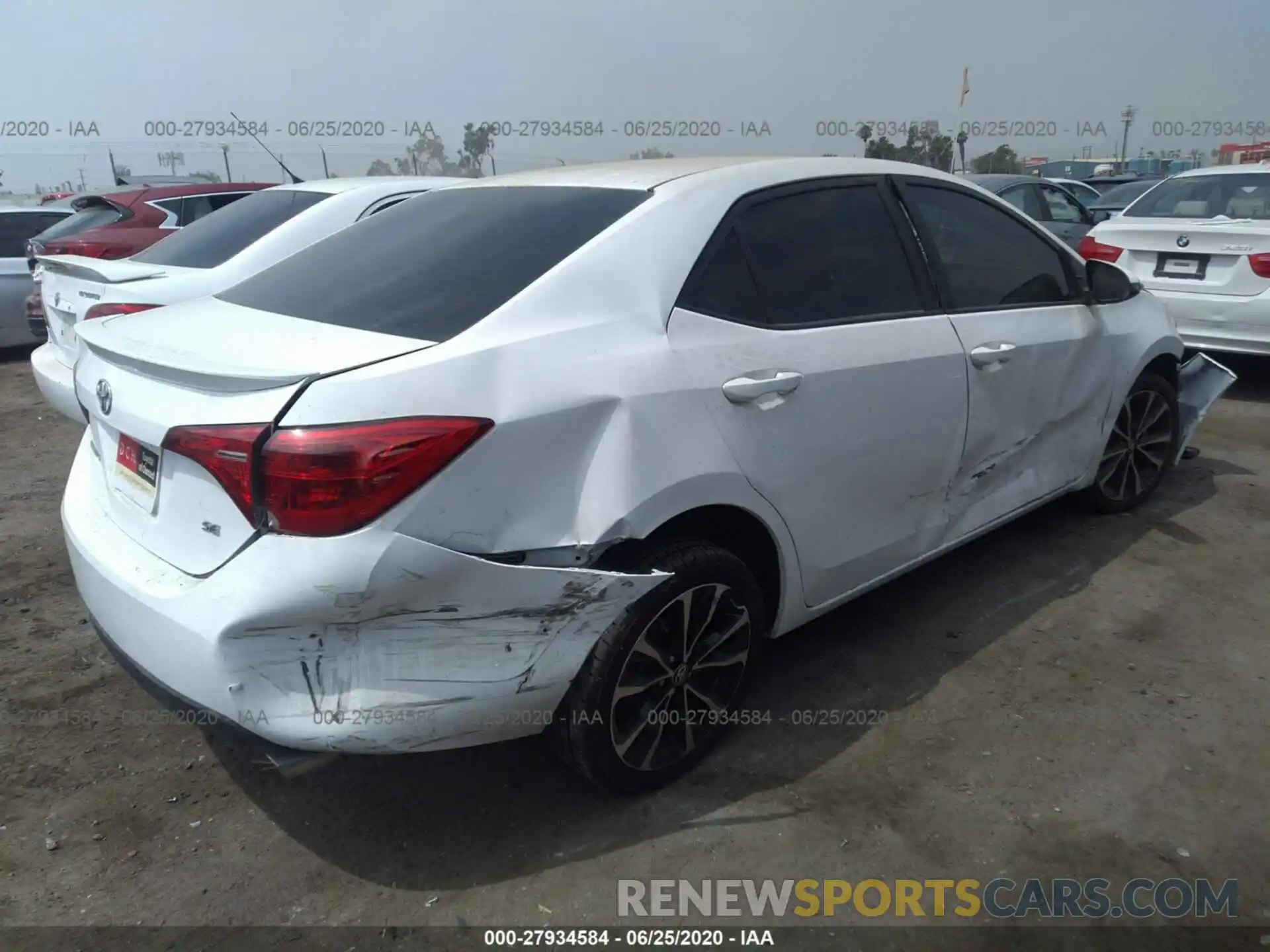 4 Photograph of a damaged car 2T1BURHEXKC134718 TOYOTA COROLLA 2019