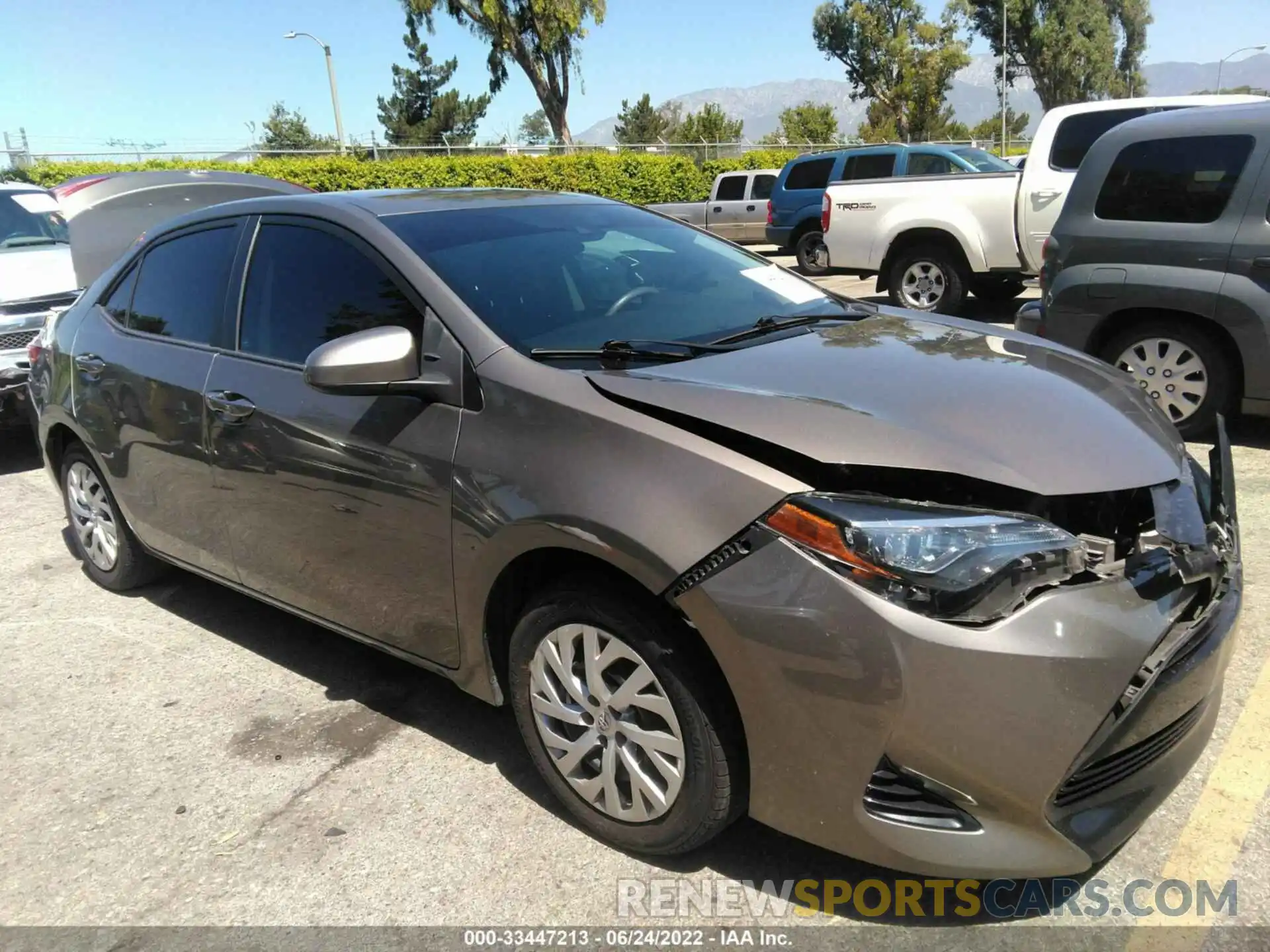 1 Photograph of a damaged car 2T1BURHEXKC134847 TOYOTA COROLLA 2019