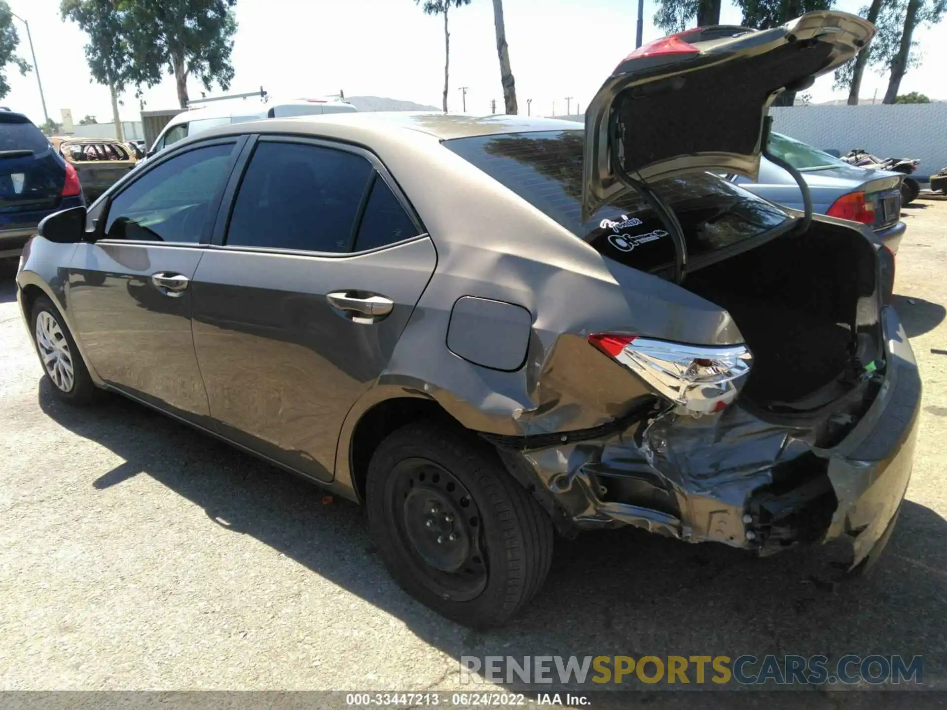 3 Photograph of a damaged car 2T1BURHEXKC134847 TOYOTA COROLLA 2019