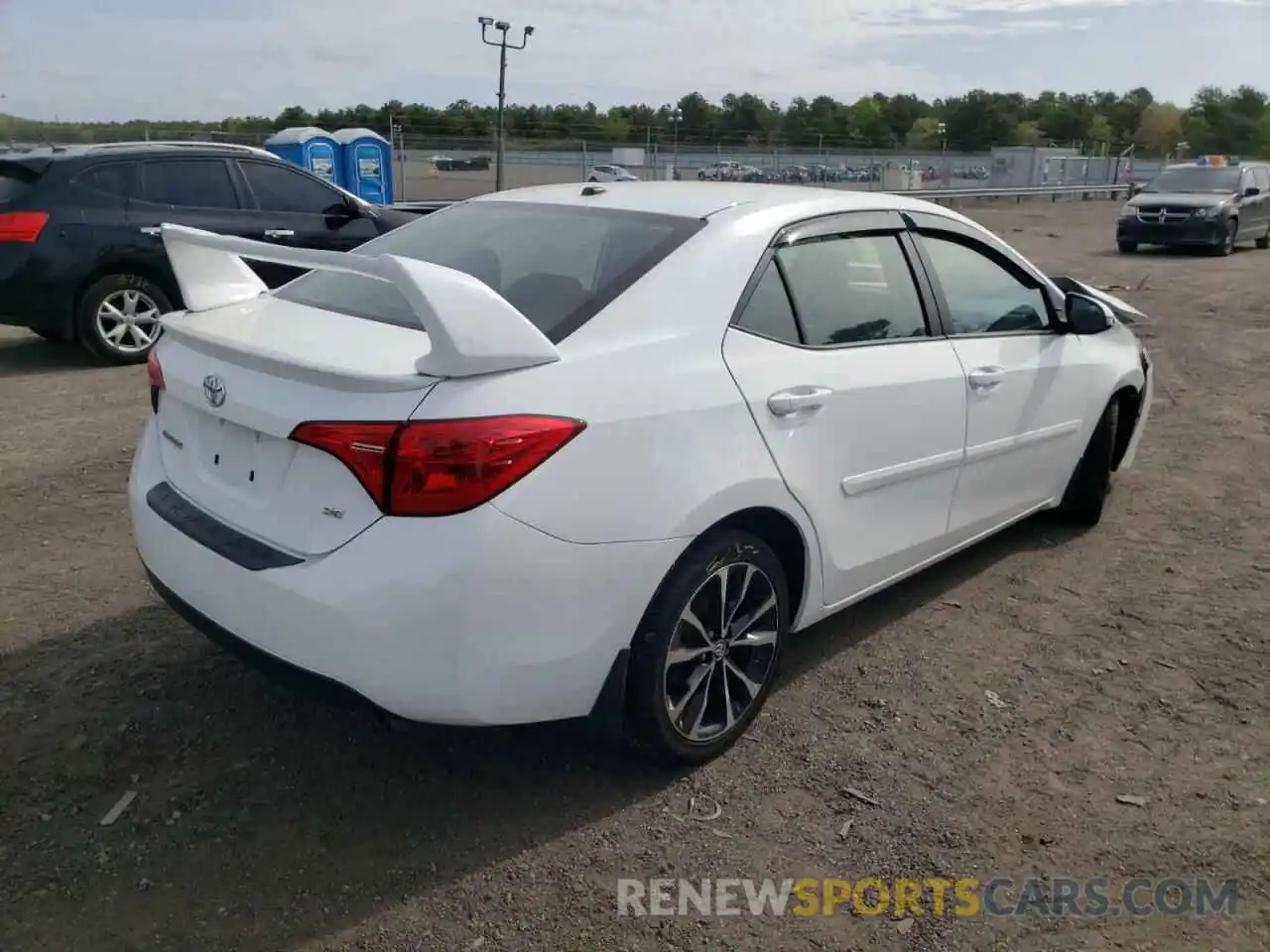 4 Photograph of a damaged car 2T1BURHEXKC136436 TOYOTA COROLLA 2019