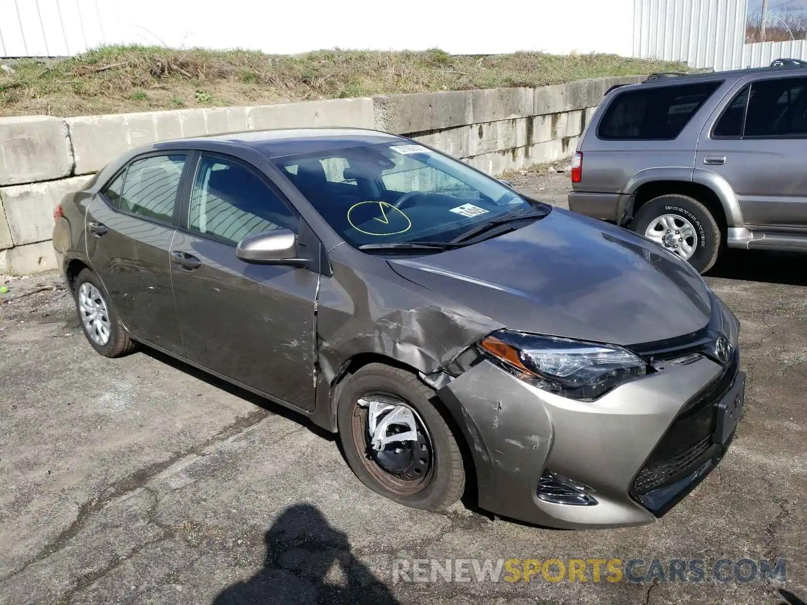 1 Photograph of a damaged car 2T1BURHEXKC137358 TOYOTA COROLLA 2019