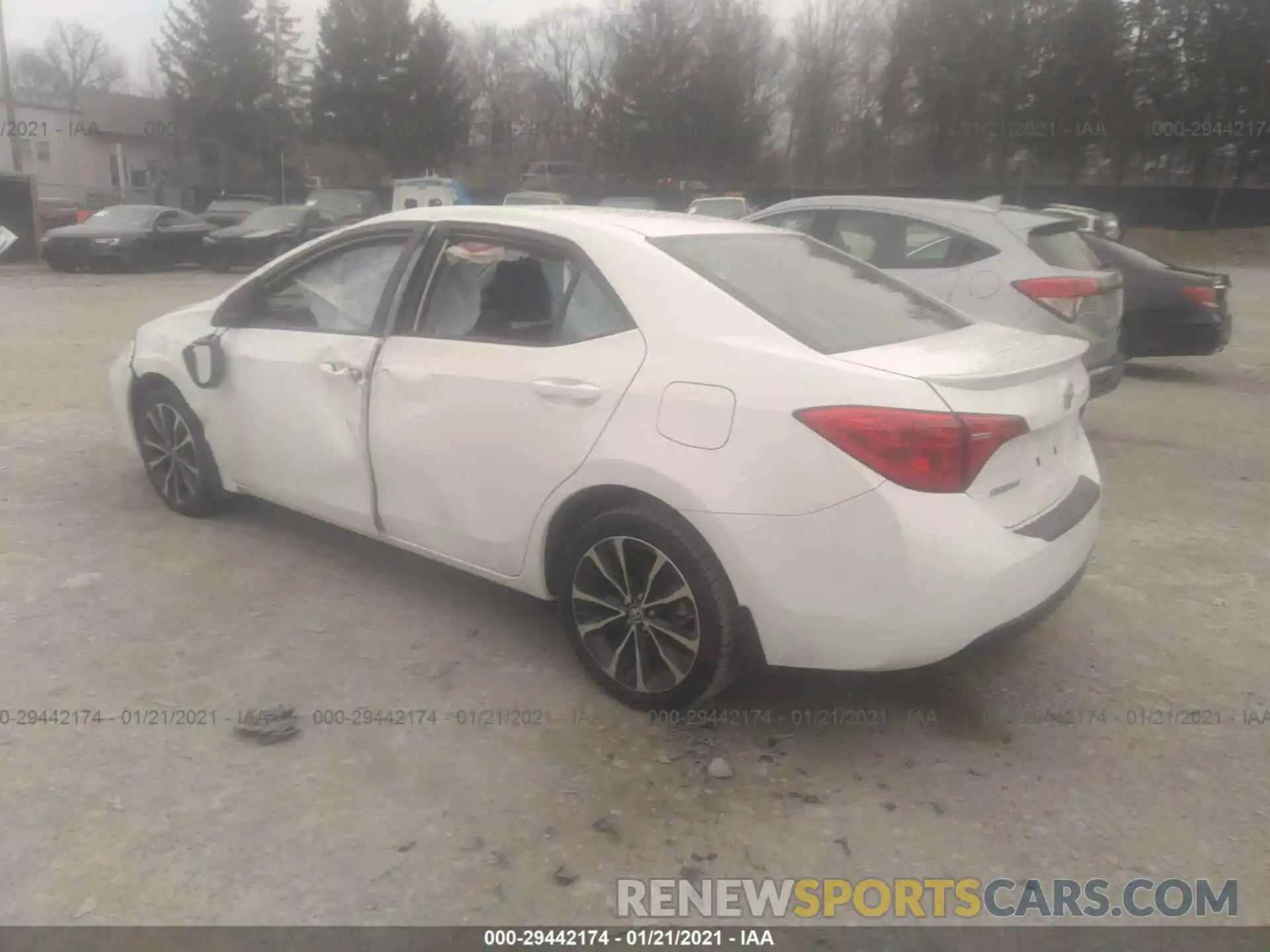 3 Photograph of a damaged car 2T1BURHEXKC138218 TOYOTA COROLLA 2019