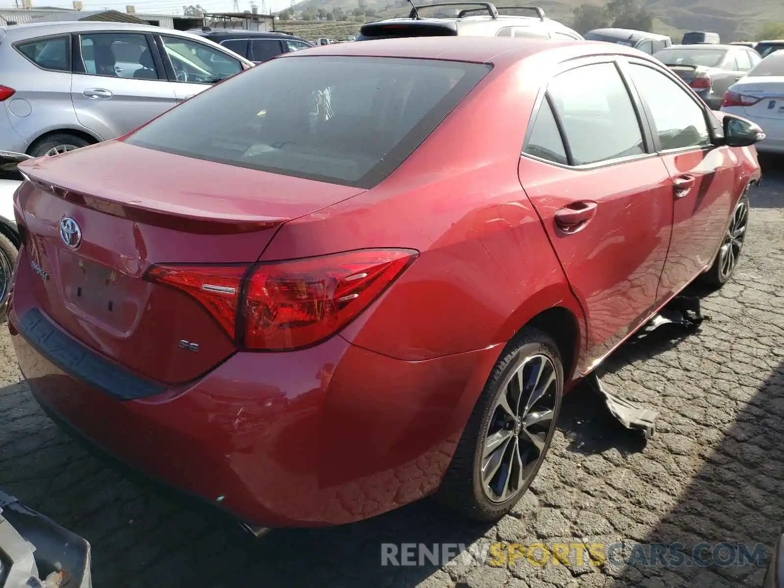 4 Photograph of a damaged car 2T1BURHEXKC138770 TOYOTA COROLLA 2019