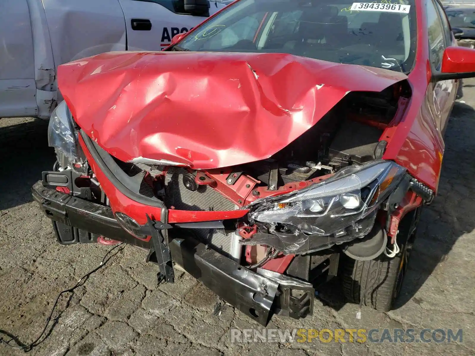 9 Photograph of a damaged car 2T1BURHEXKC138770 TOYOTA COROLLA 2019