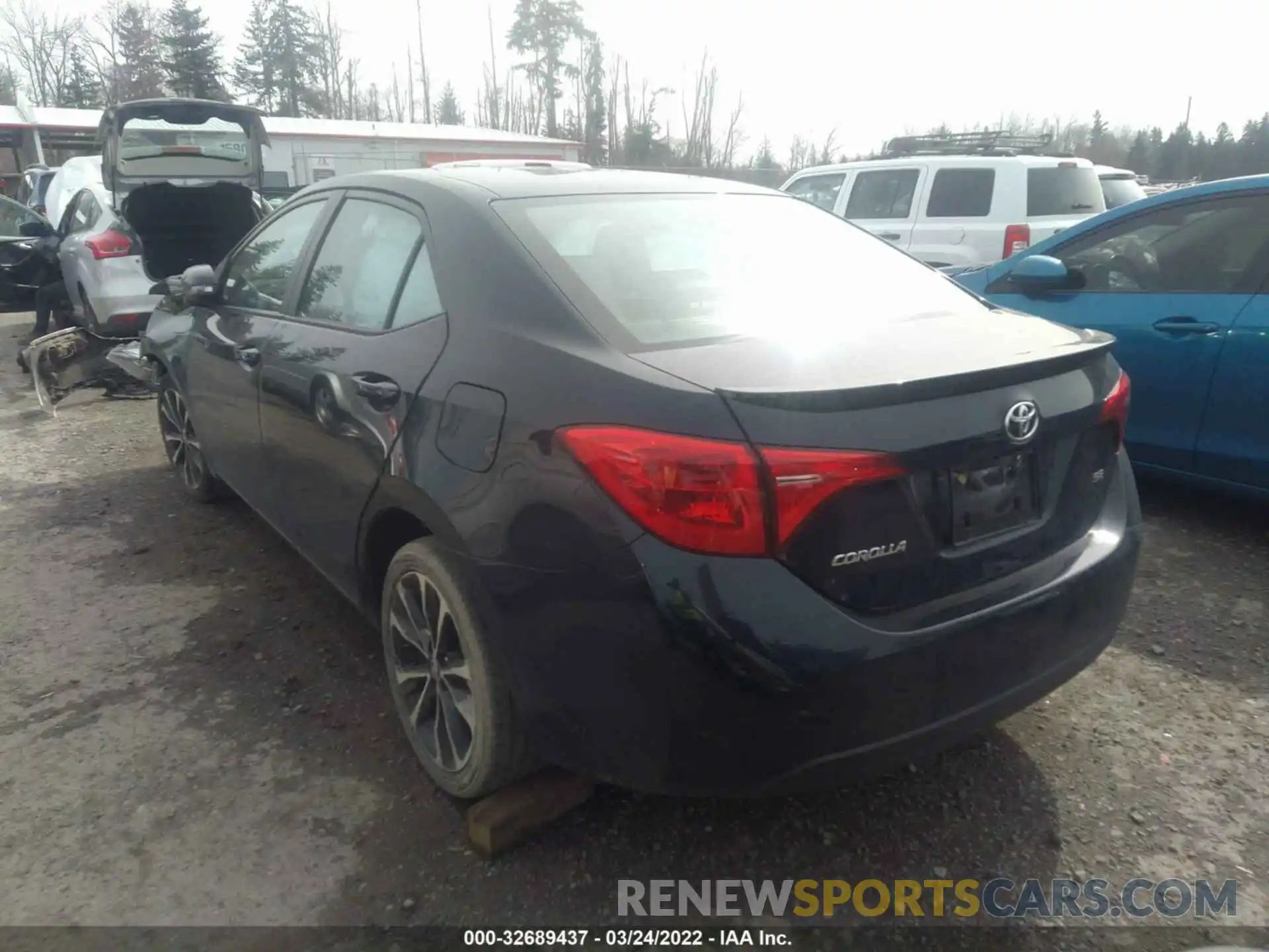 3 Photograph of a damaged car 2T1BURHEXKC139918 TOYOTA COROLLA 2019