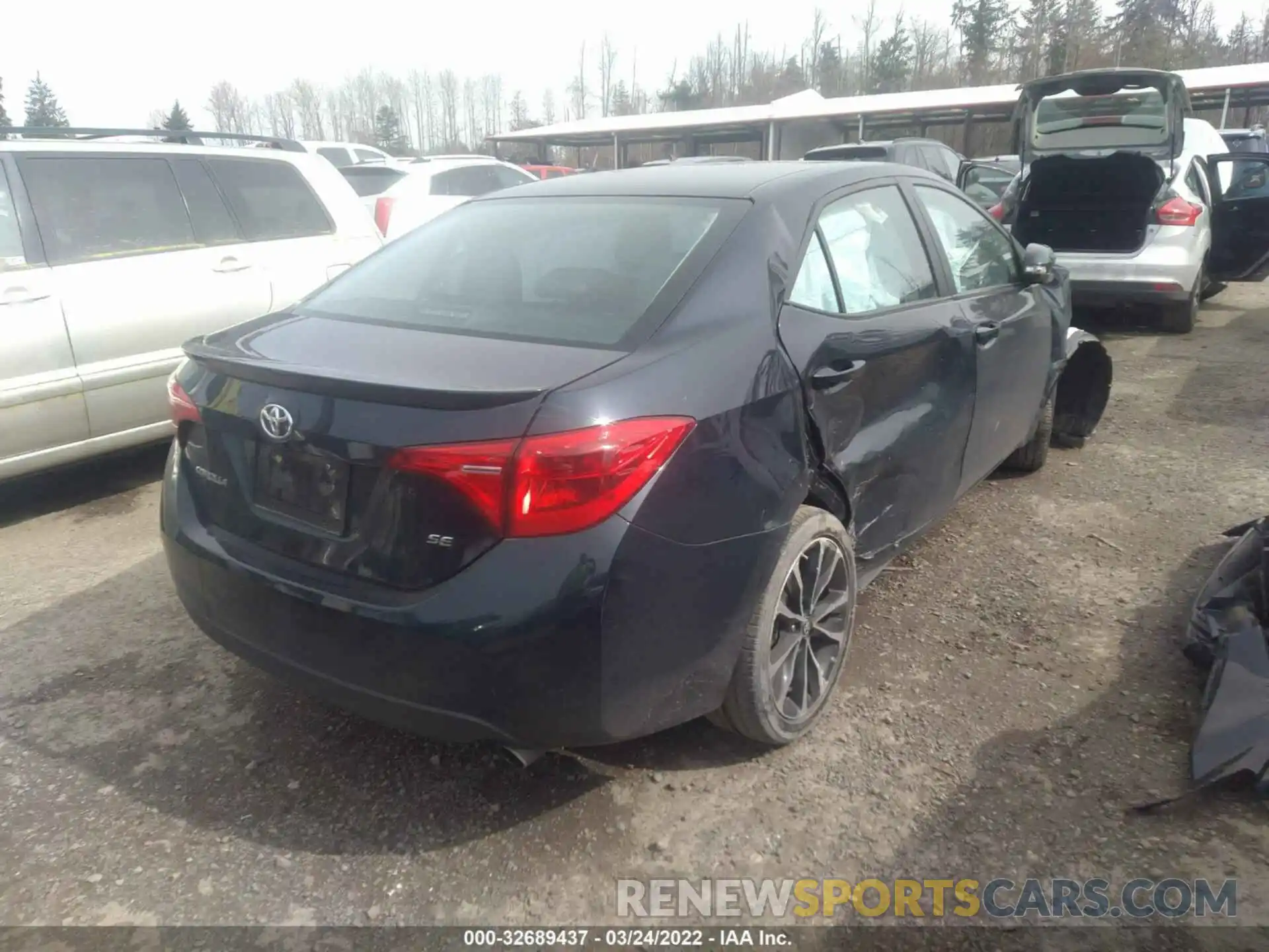 4 Photograph of a damaged car 2T1BURHEXKC139918 TOYOTA COROLLA 2019