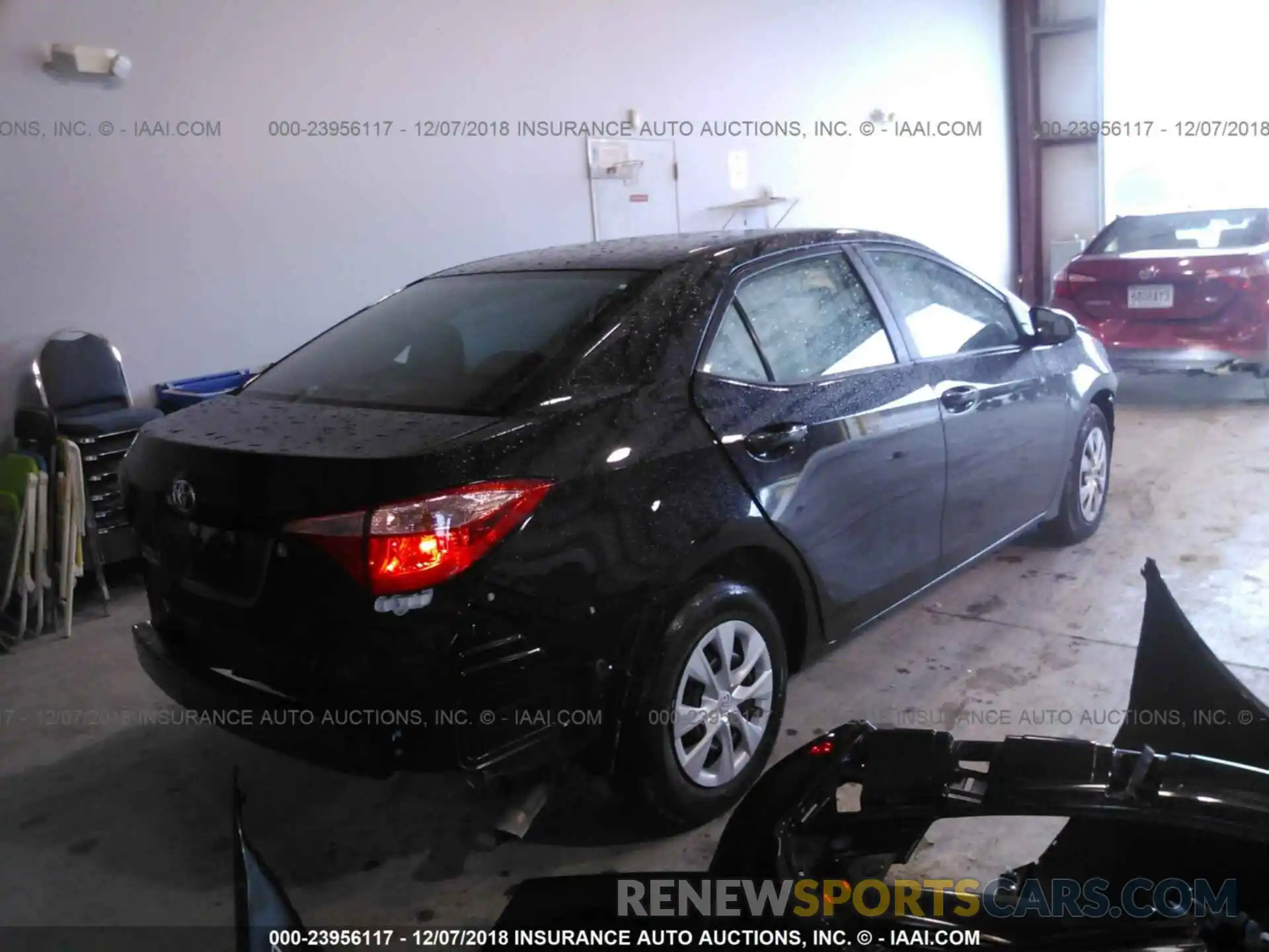 4 Photograph of a damaged car 2T1BURHEXKC140115 TOYOTA COROLLA 2019