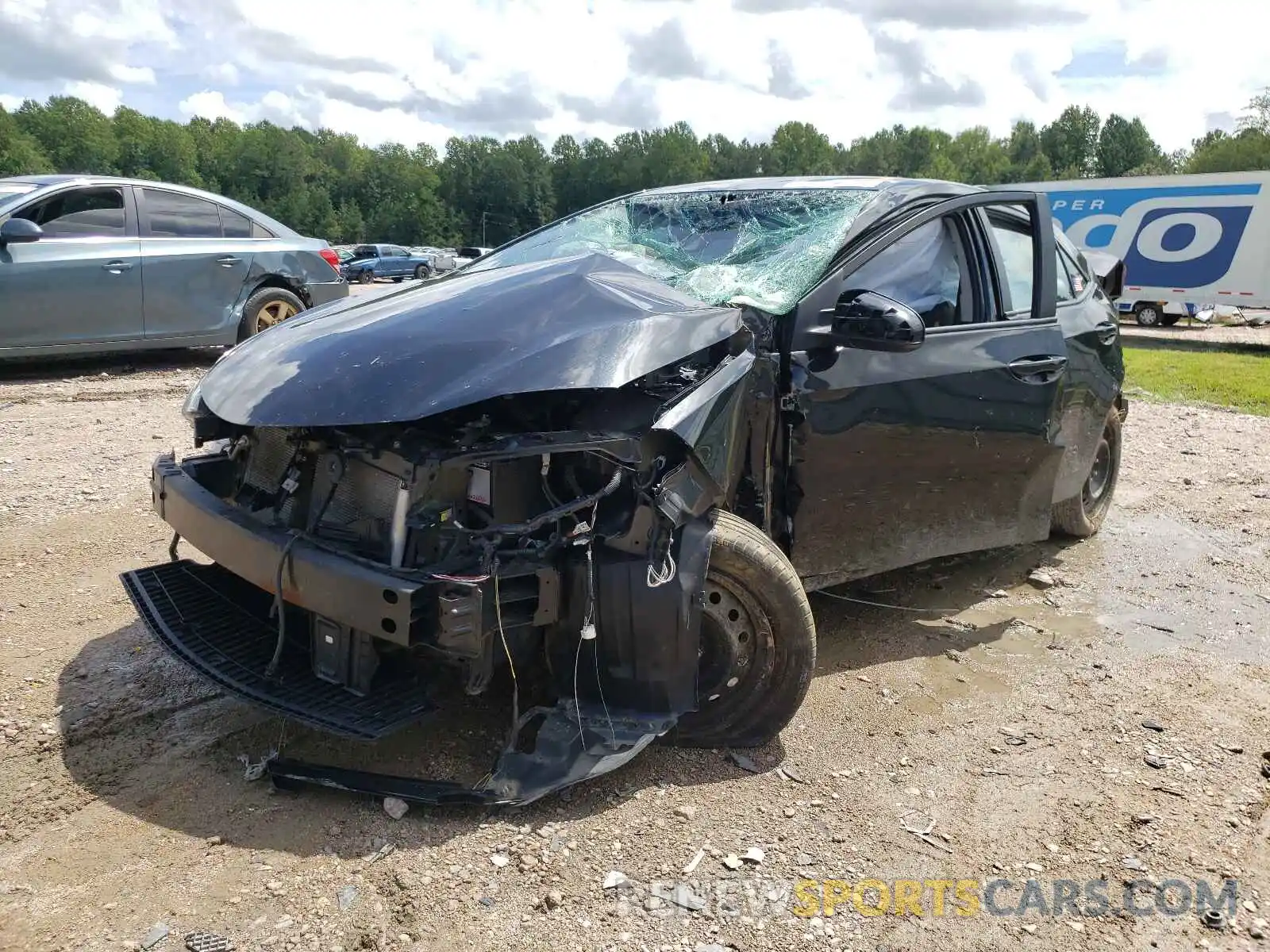 2 Photograph of a damaged car 2T1BURHEXKC140311 TOYOTA COROLLA 2019