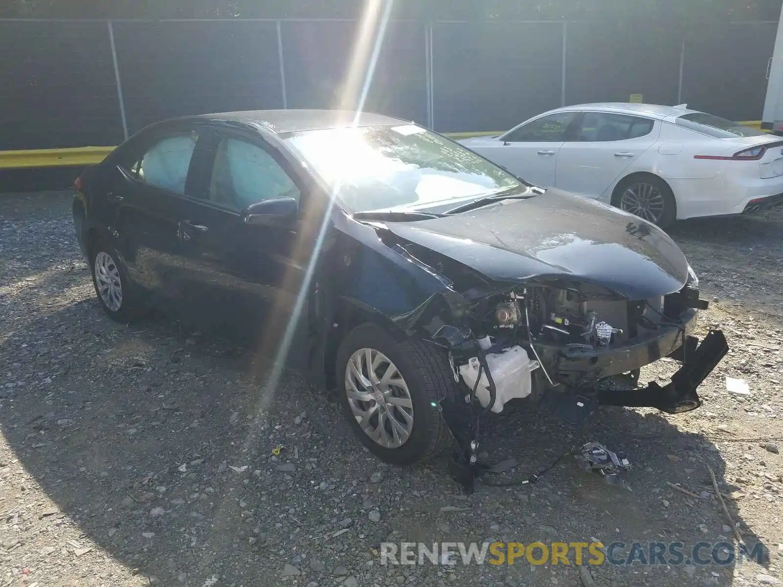 1 Photograph of a damaged car 2T1BURHEXKC141801 TOYOTA COROLLA 2019