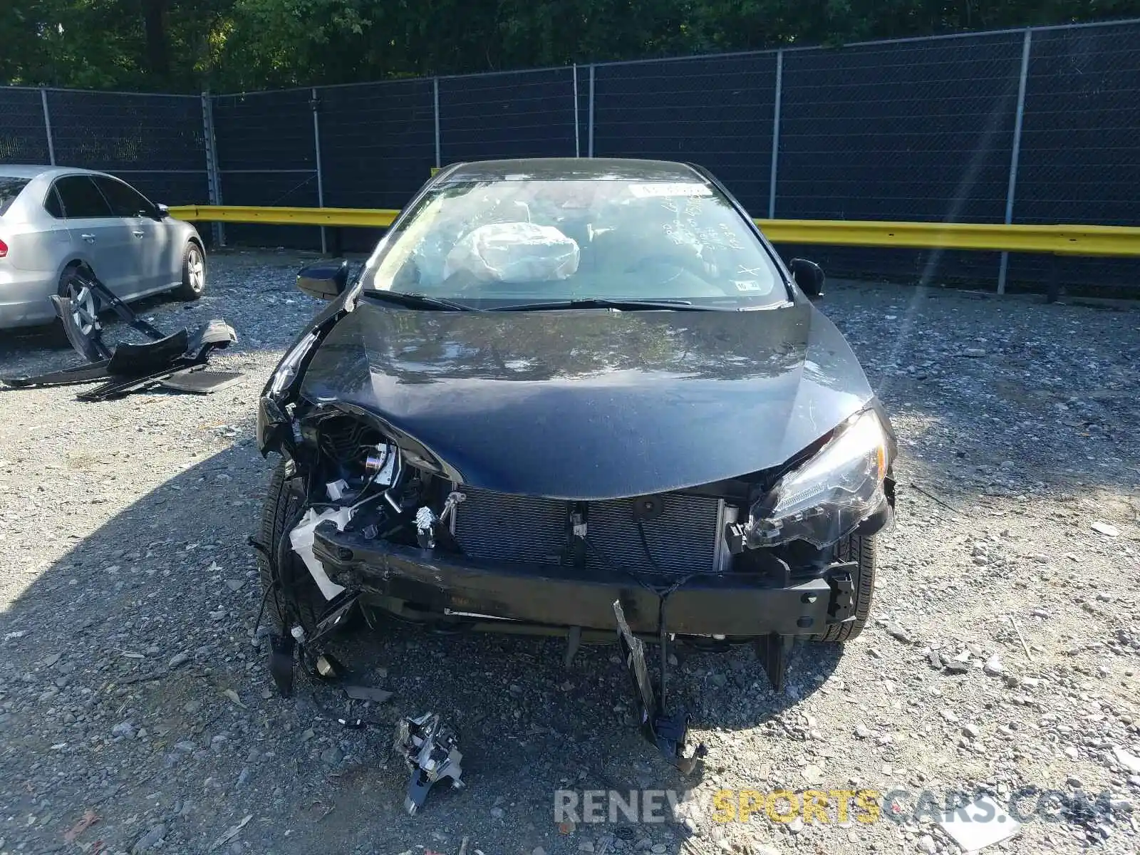 9 Photograph of a damaged car 2T1BURHEXKC141801 TOYOTA COROLLA 2019