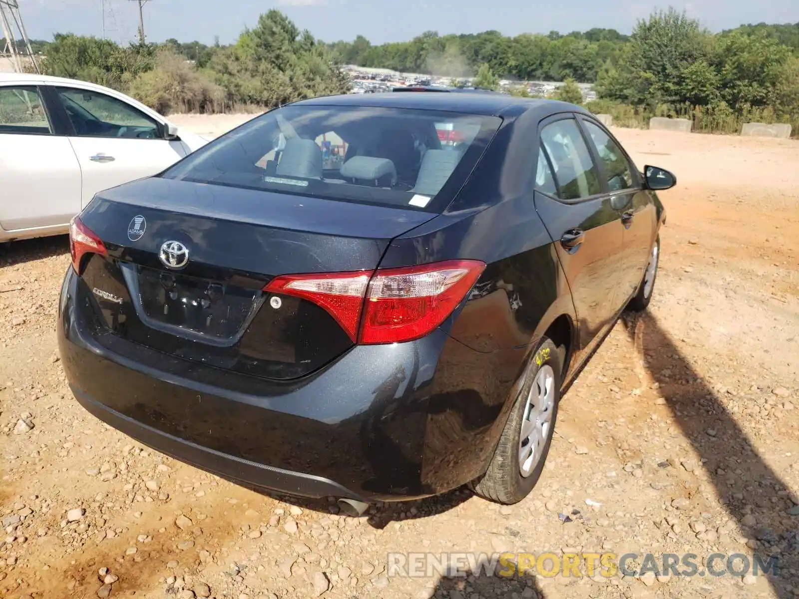 4 Photograph of a damaged car 2T1BURHEXKC143192 TOYOTA COROLLA 2019