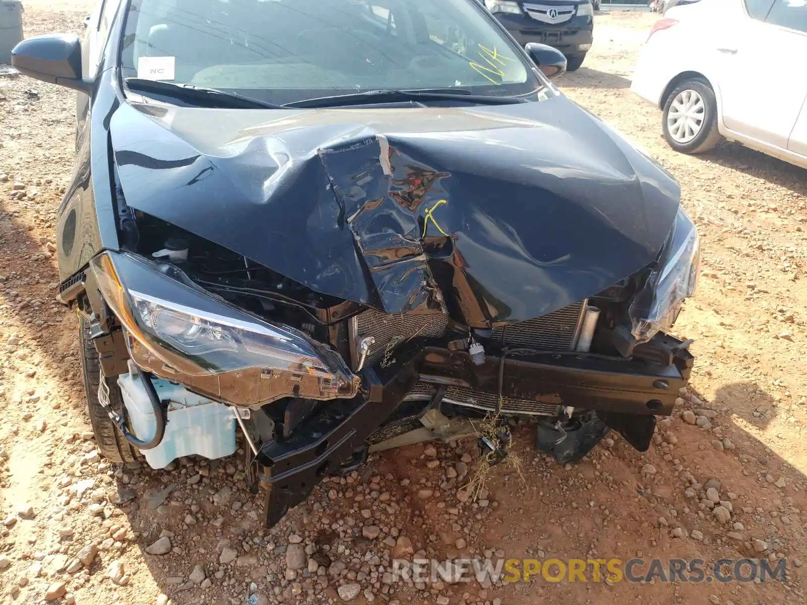 9 Photograph of a damaged car 2T1BURHEXKC143192 TOYOTA COROLLA 2019