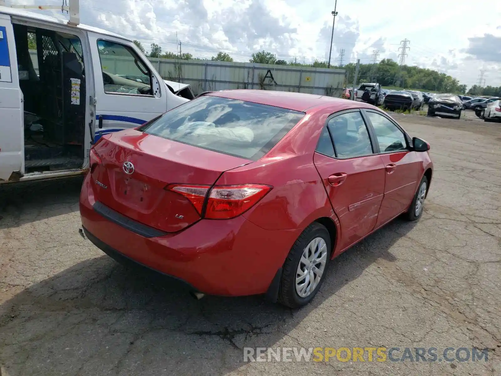 4 Photograph of a damaged car 2T1BURHEXKC144746 TOYOTA COROLLA 2019