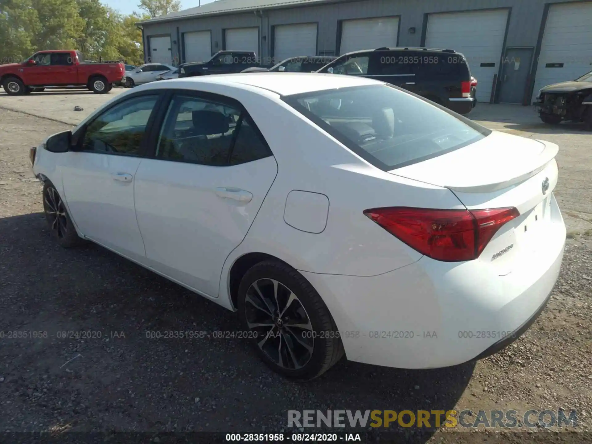 3 Photograph of a damaged car 2T1BURHEXKC147517 TOYOTA COROLLA 2019