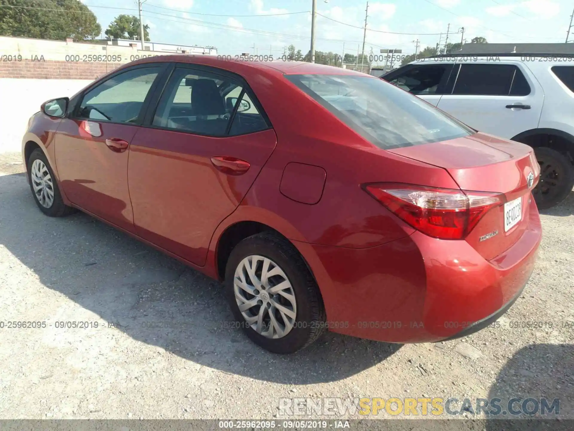 3 Photograph of a damaged car 2T1BURHEXKC147744 TOYOTA COROLLA 2019