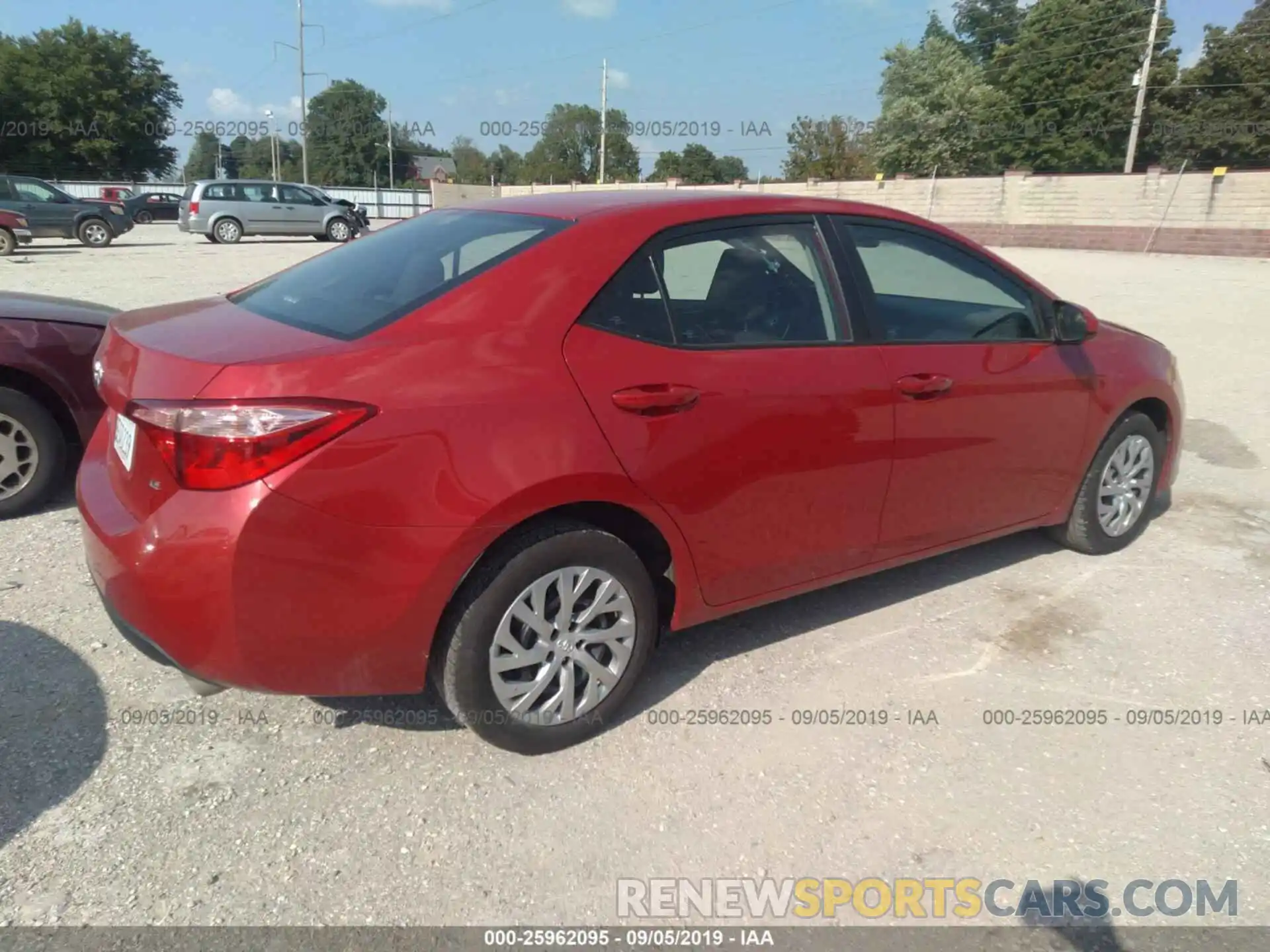 4 Photograph of a damaged car 2T1BURHEXKC147744 TOYOTA COROLLA 2019