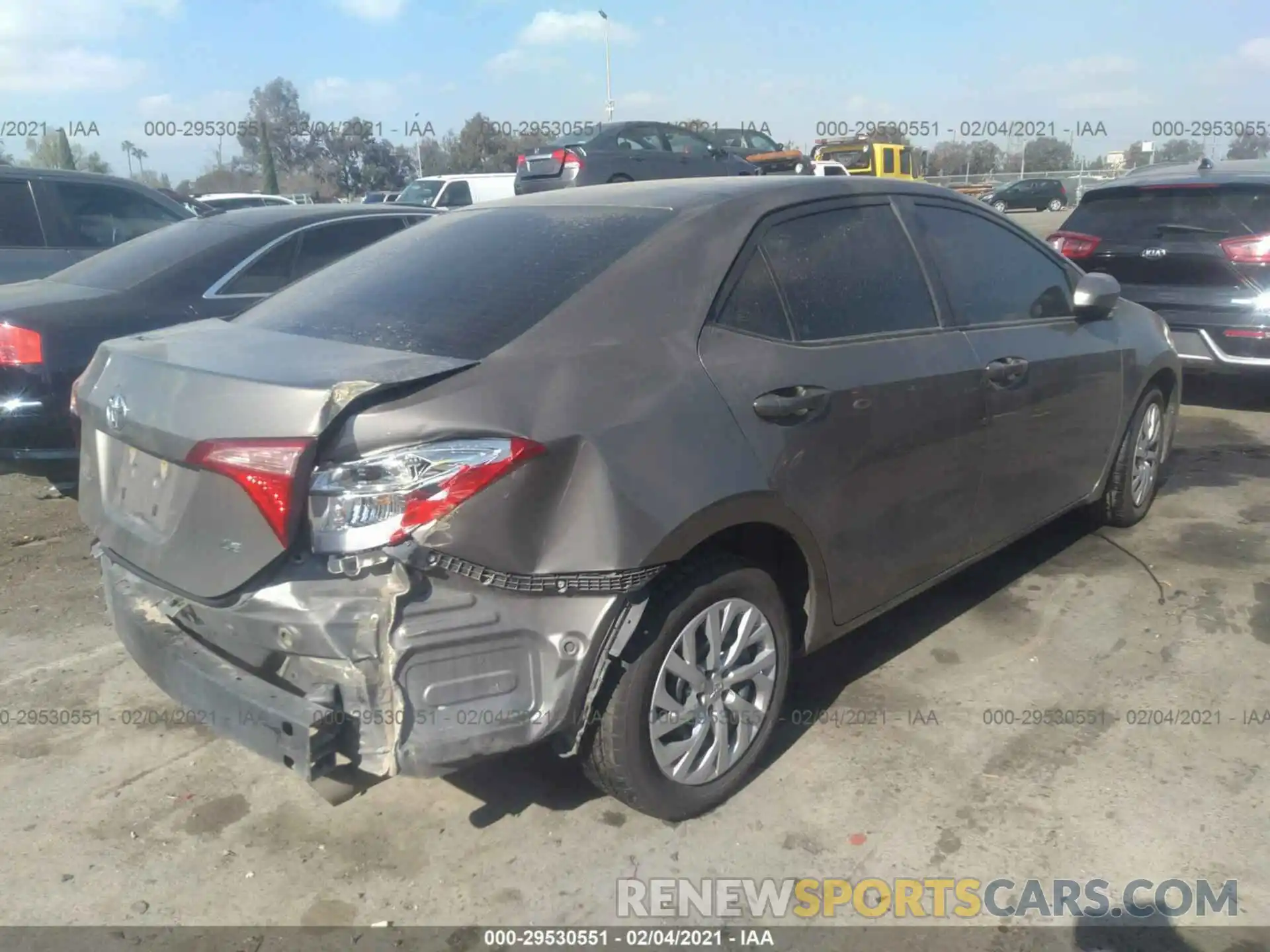 4 Photograph of a damaged car 2T1BURHEXKC149610 TOYOTA COROLLA 2019