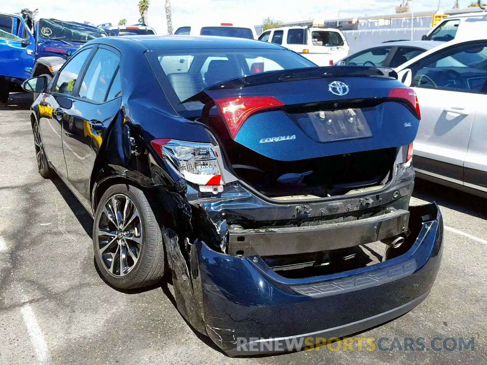 3 Photograph of a damaged car 2T1BURHEXKC151003 TOYOTA COROLLA 2019