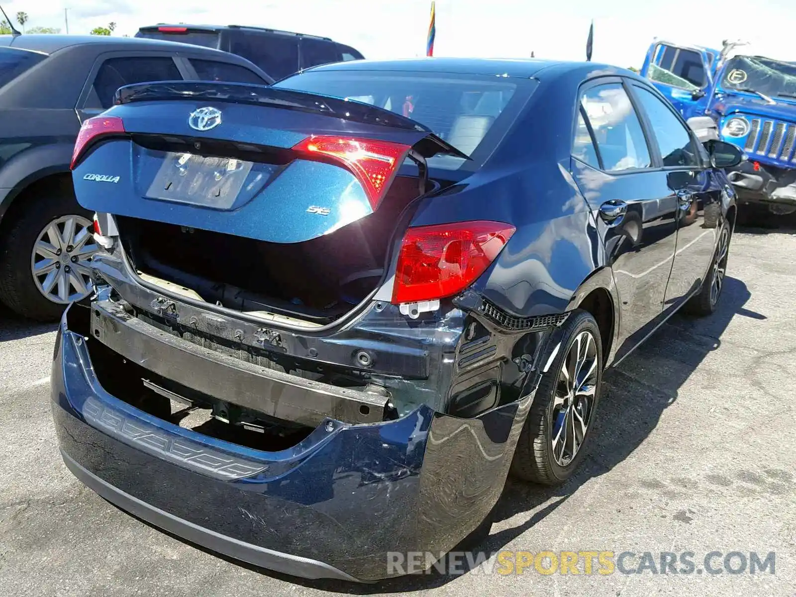 4 Photograph of a damaged car 2T1BURHEXKC151003 TOYOTA COROLLA 2019