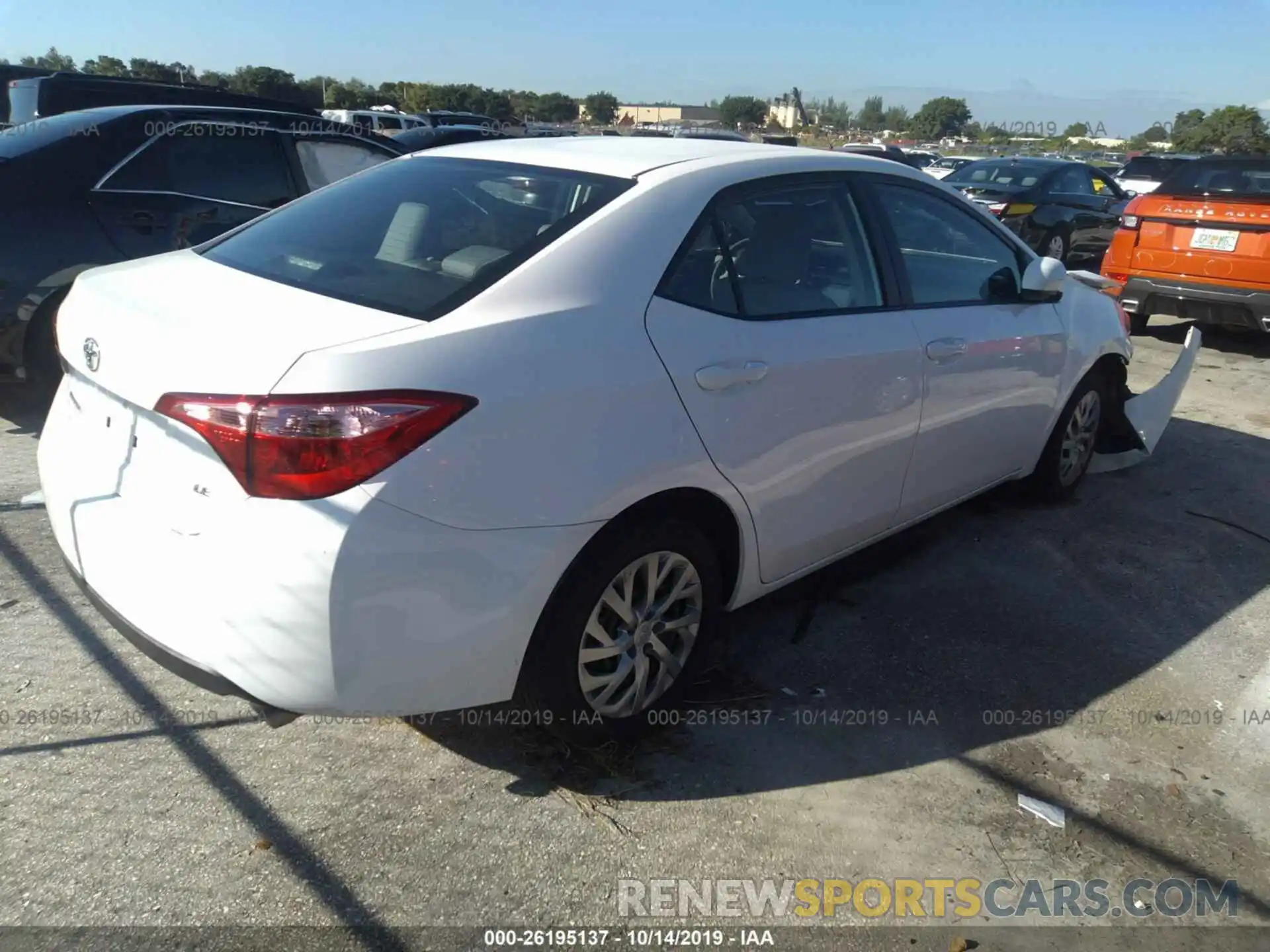 4 Photograph of a damaged car 2T1BURHEXKC152538 TOYOTA COROLLA 2019