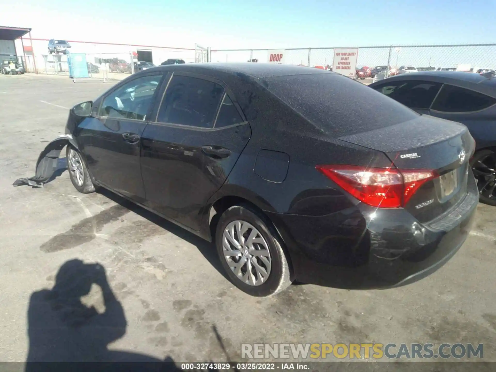 3 Photograph of a damaged car 2T1BURHEXKC152717 TOYOTA COROLLA 2019