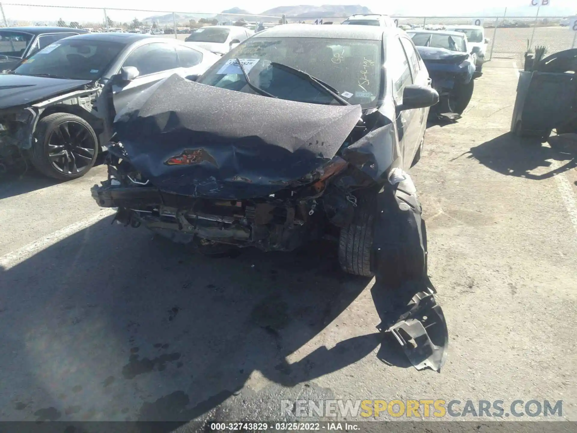 6 Photograph of a damaged car 2T1BURHEXKC152717 TOYOTA COROLLA 2019