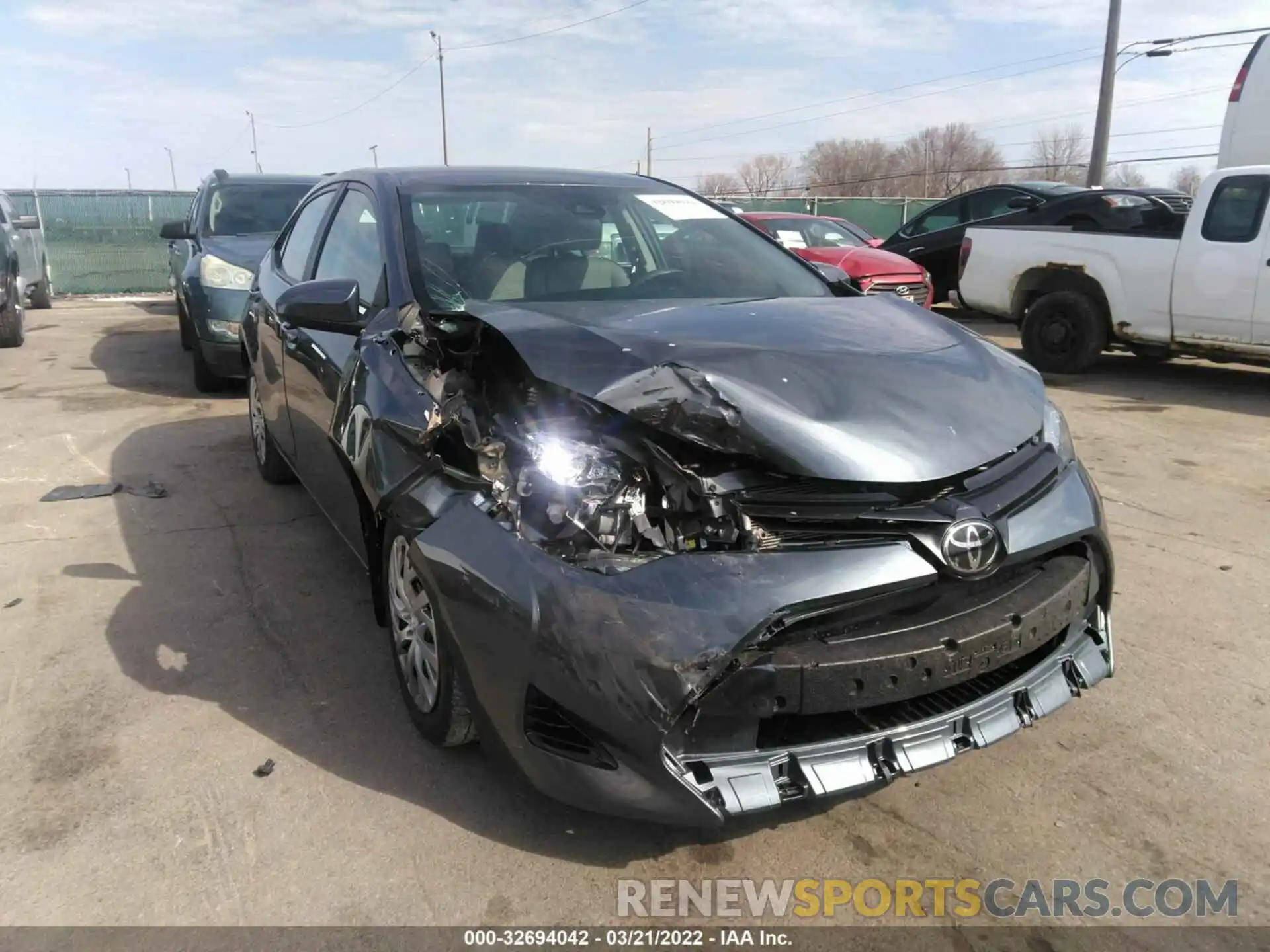 1 Photograph of a damaged car 2T1BURHEXKC152958 TOYOTA COROLLA 2019