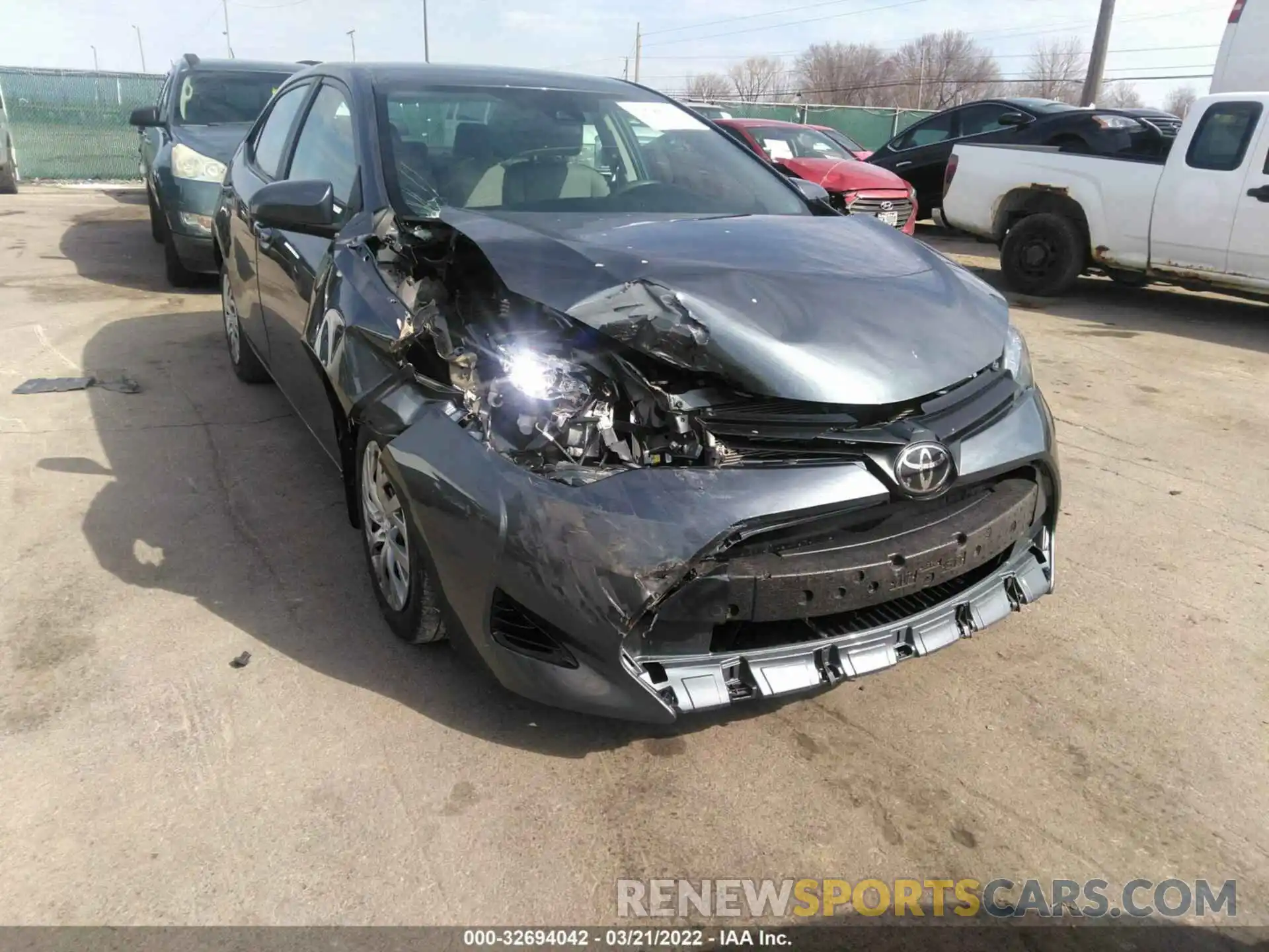 6 Photograph of a damaged car 2T1BURHEXKC152958 TOYOTA COROLLA 2019