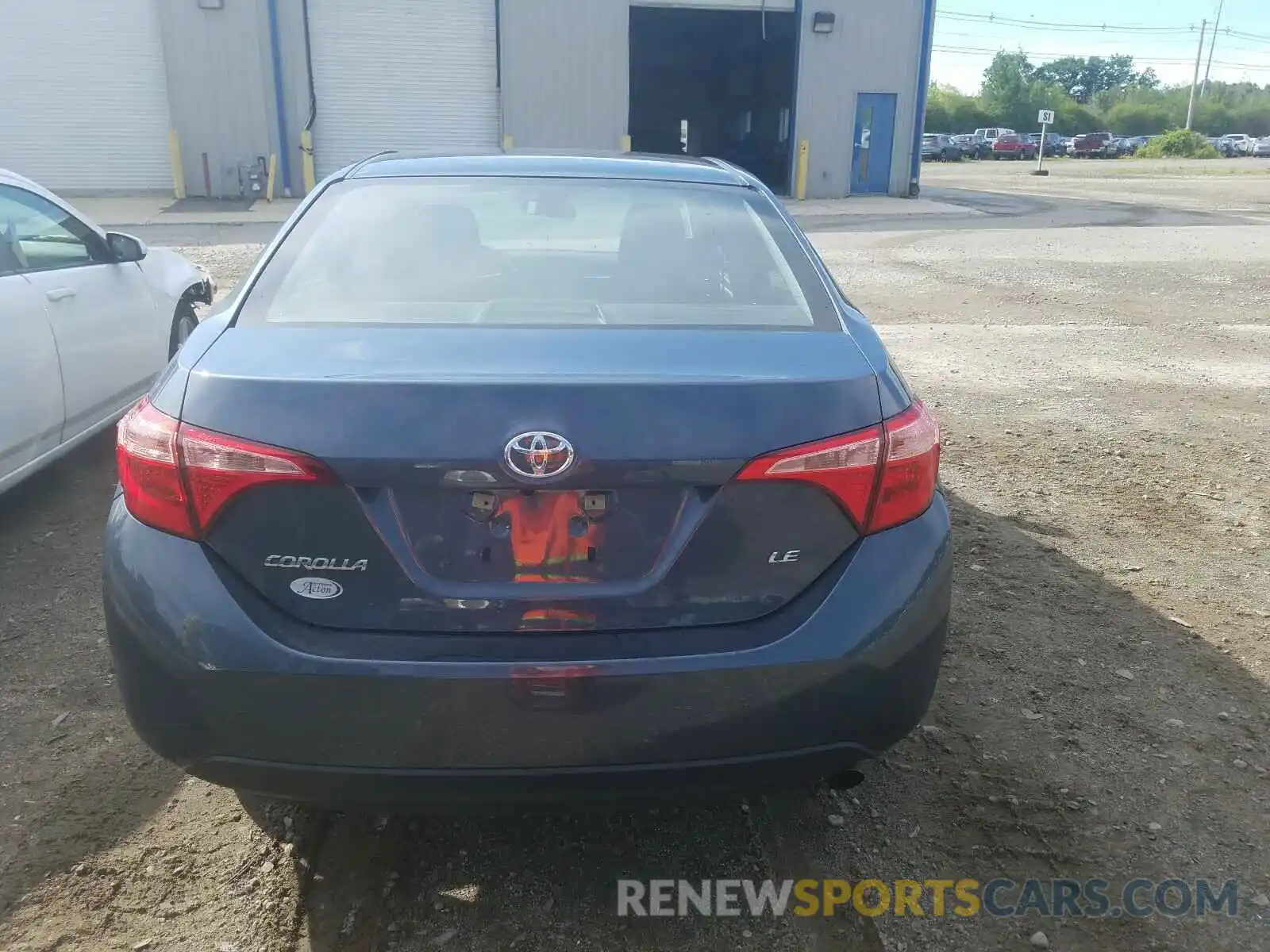 9 Photograph of a damaged car 2T1BURHEXKC153303 TOYOTA COROLLA 2019