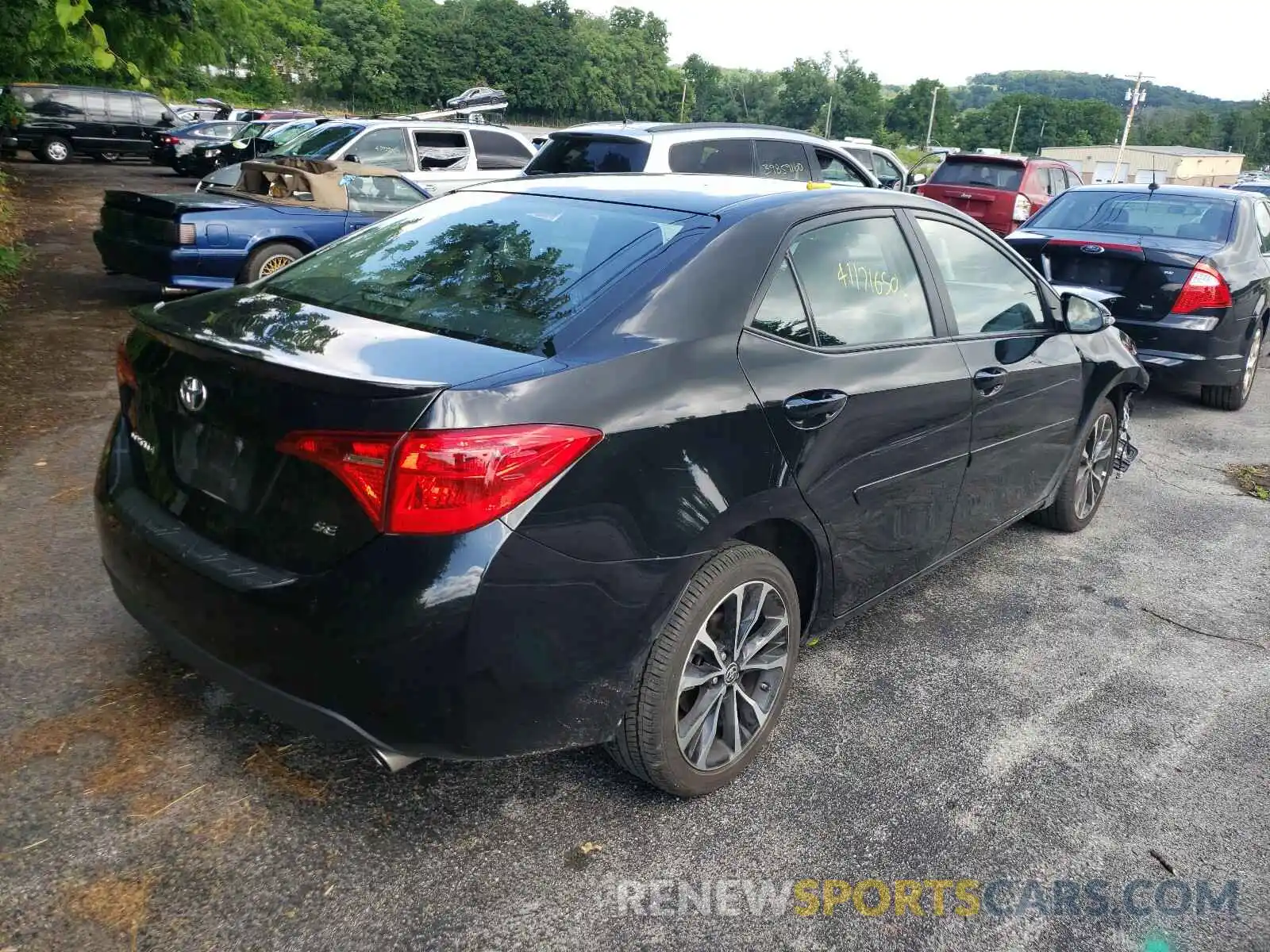 4 Photograph of a damaged car 2T1BURHEXKC154113 TOYOTA COROLLA 2019