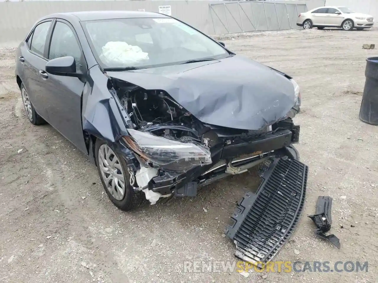 9 Photograph of a damaged car 2T1BURHEXKC157805 TOYOTA COROLLA 2019