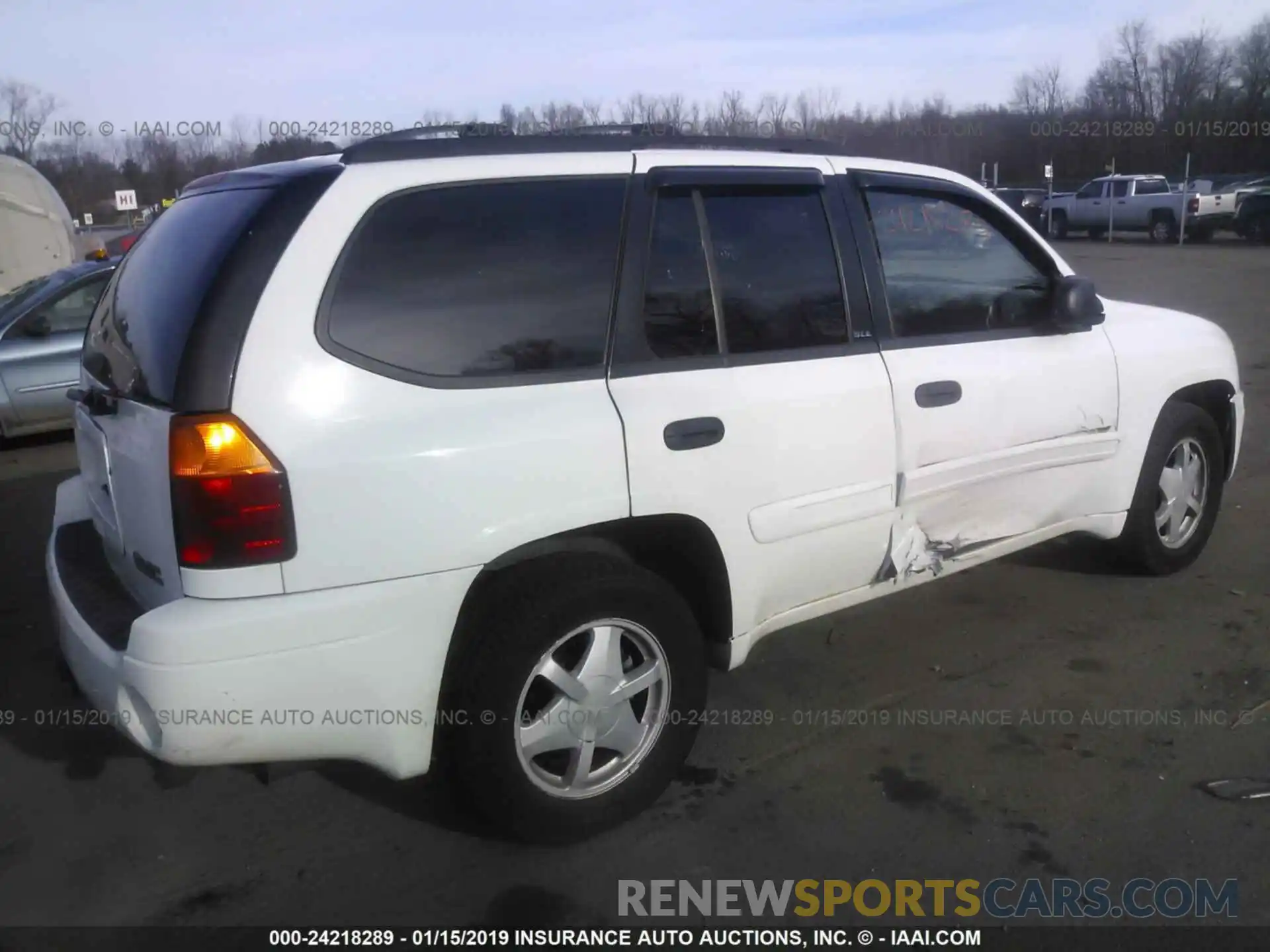 4 Photograph of a damaged car 2T1BURHEXKC158176 TOYOTA COROLLA 2019