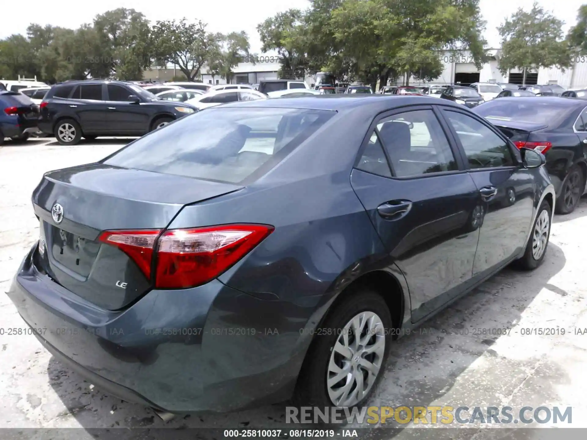 4 Photograph of a damaged car 2T1BURHEXKC160087 TOYOTA COROLLA 2019