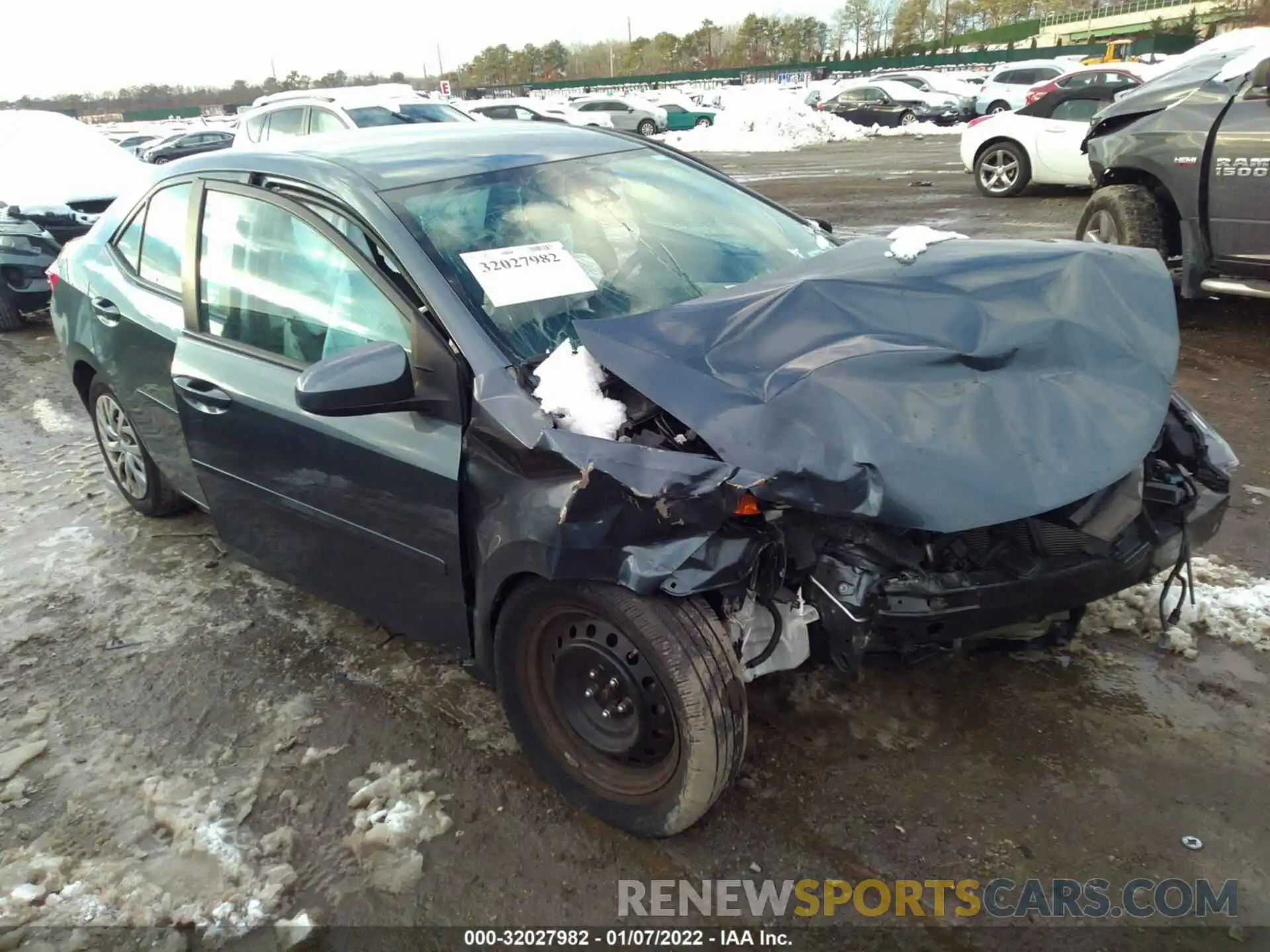 1 Photograph of a damaged car 2T1BURHEXKC160512 TOYOTA COROLLA 2019