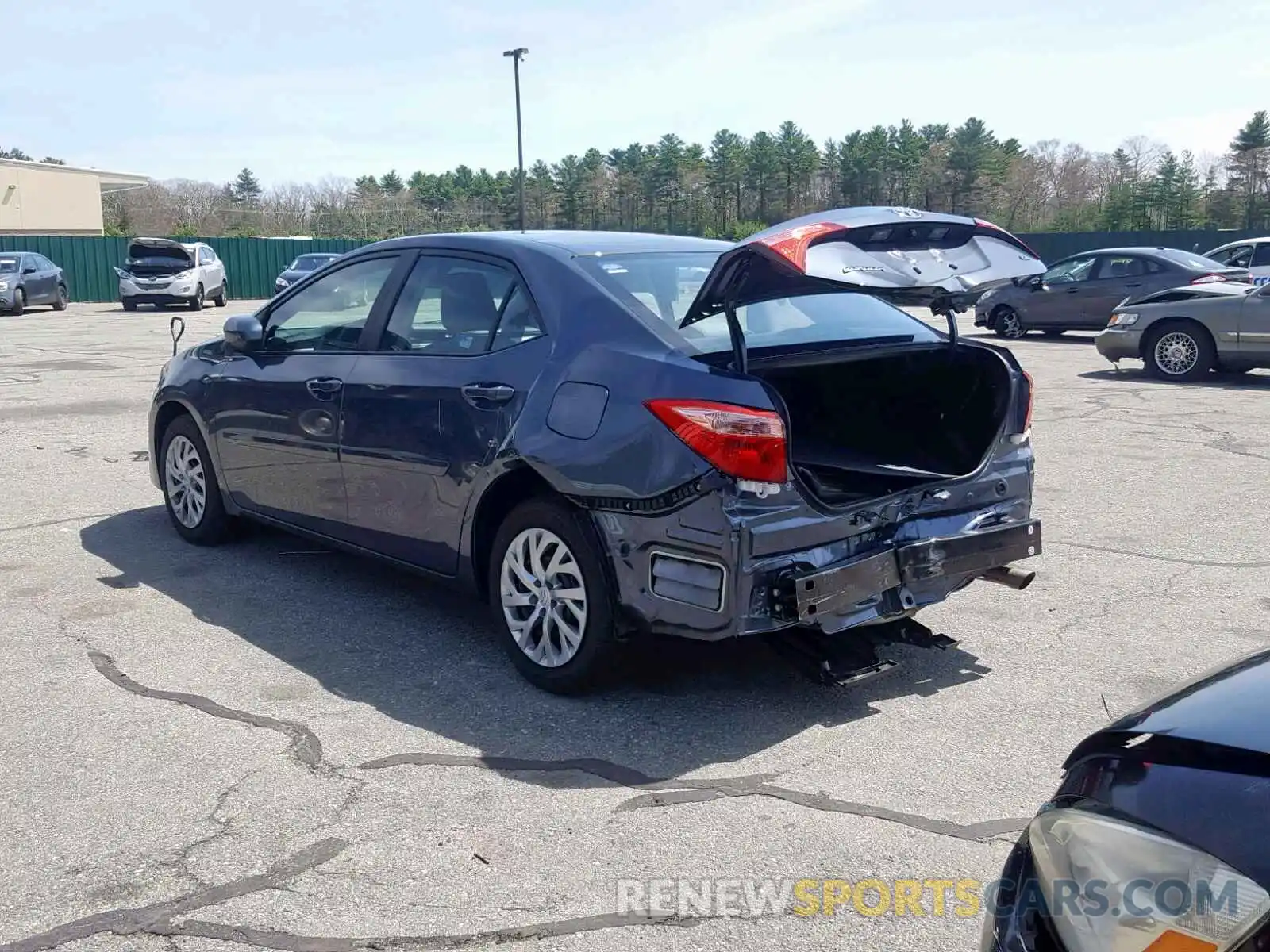 3 Photograph of a damaged car 2T1BURHEXKC160543 TOYOTA COROLLA 2019