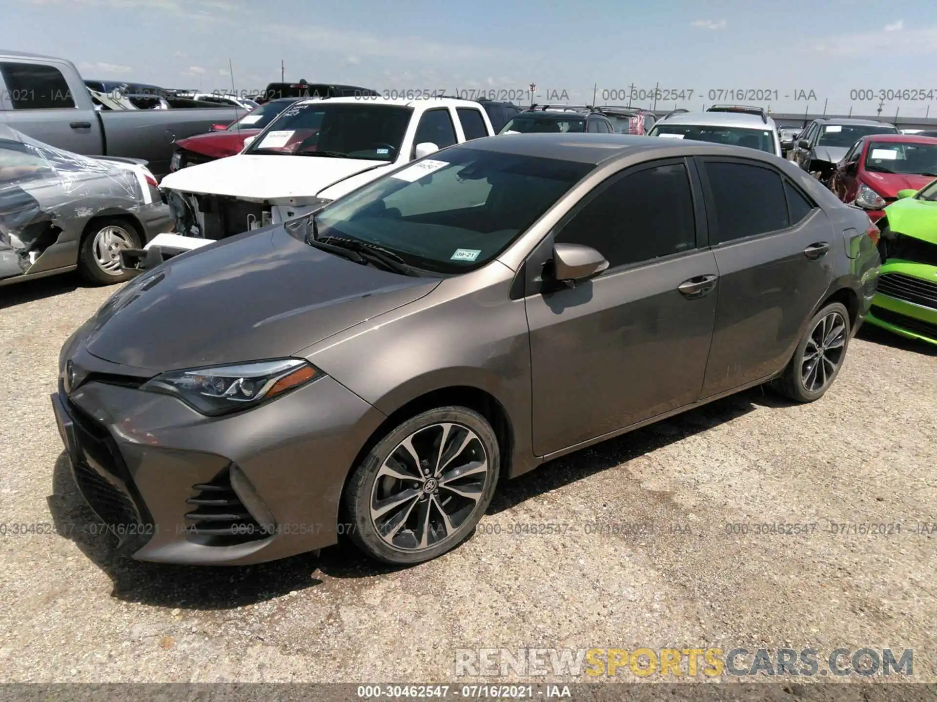 2 Photograph of a damaged car 2T1BURHEXKC161675 TOYOTA COROLLA 2019