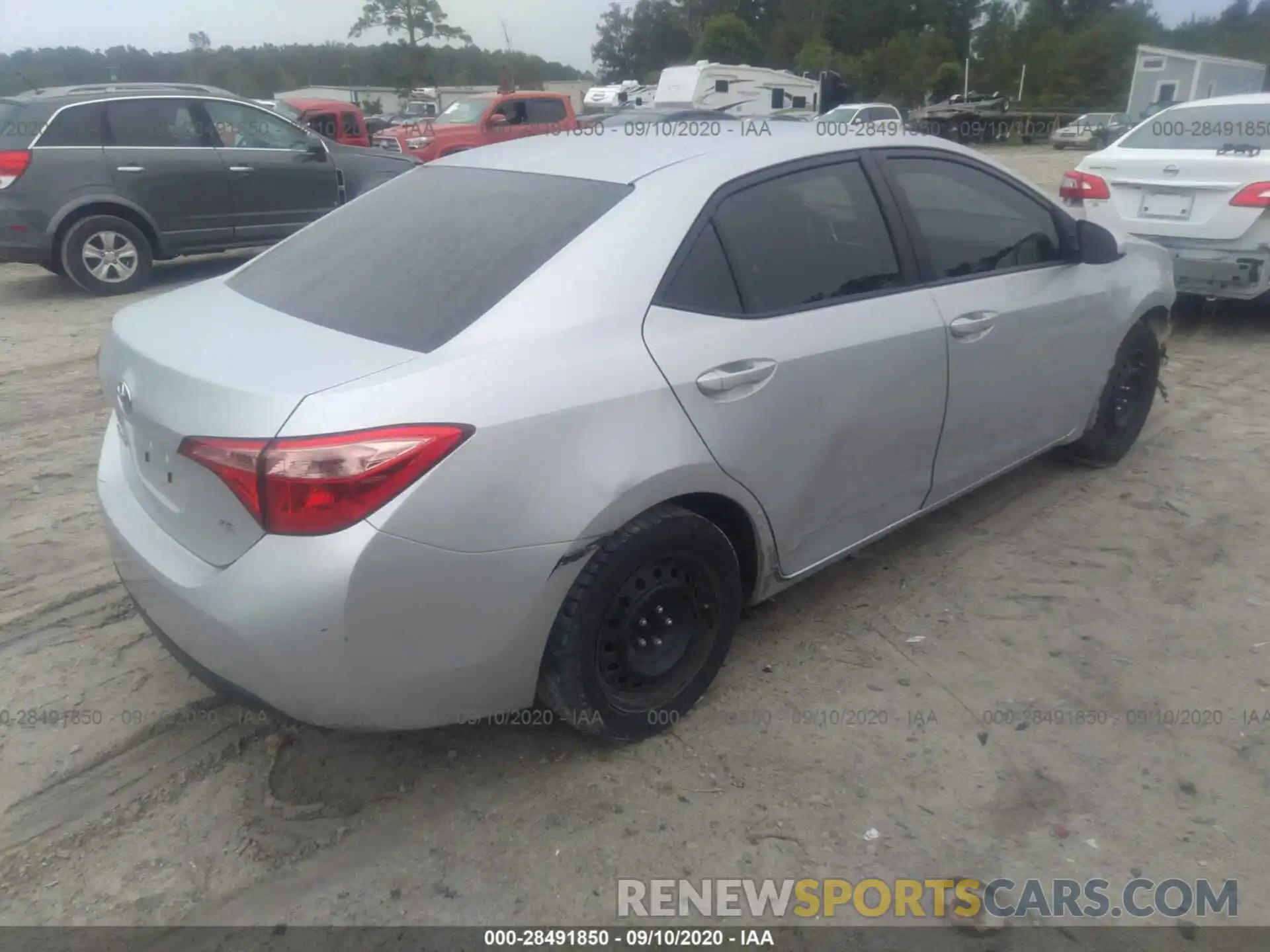 4 Photograph of a damaged car 2T1BURHEXKC162356 TOYOTA COROLLA 2019