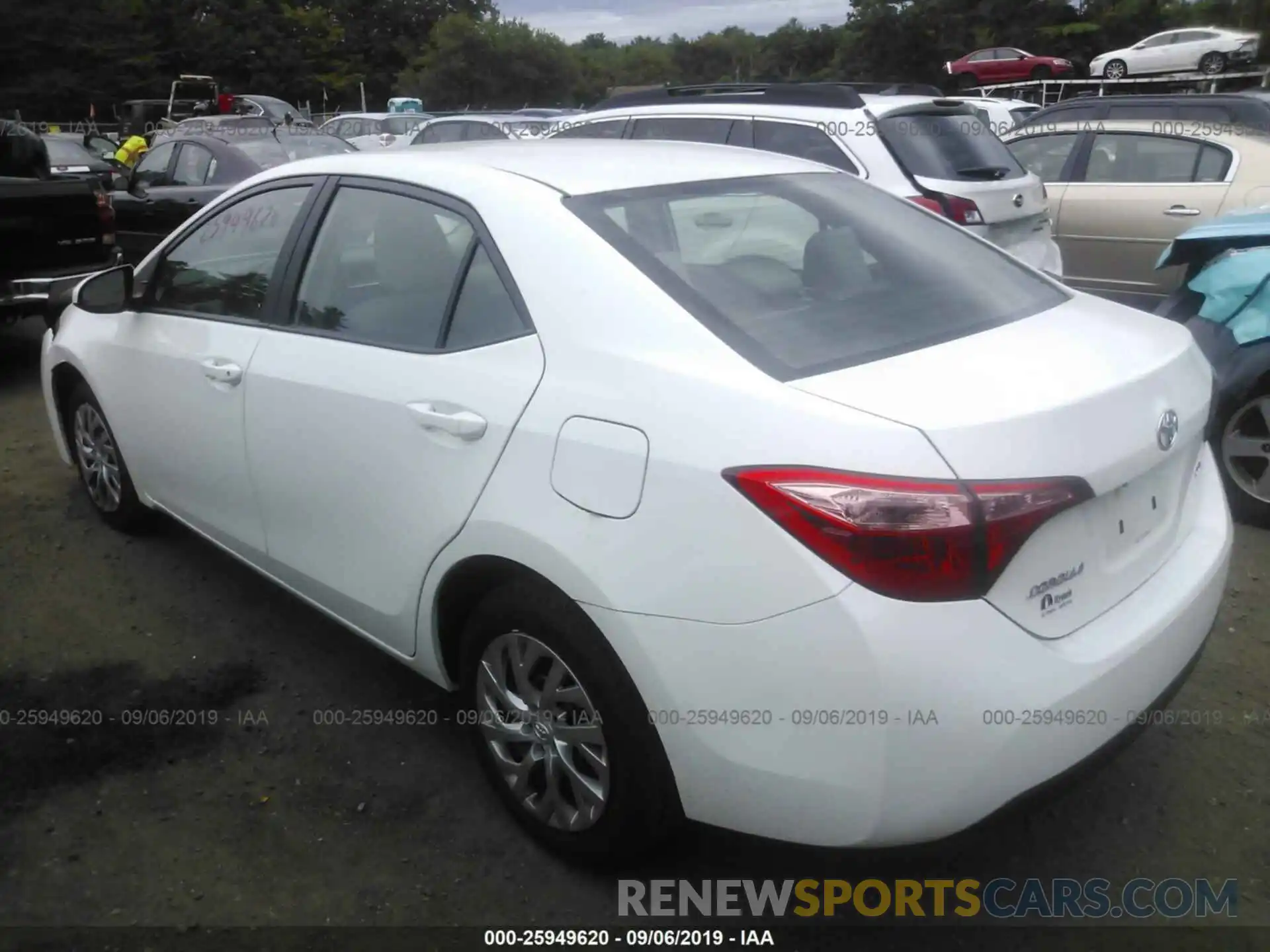 3 Photograph of a damaged car 2T1BURHEXKC162762 TOYOTA COROLLA 2019