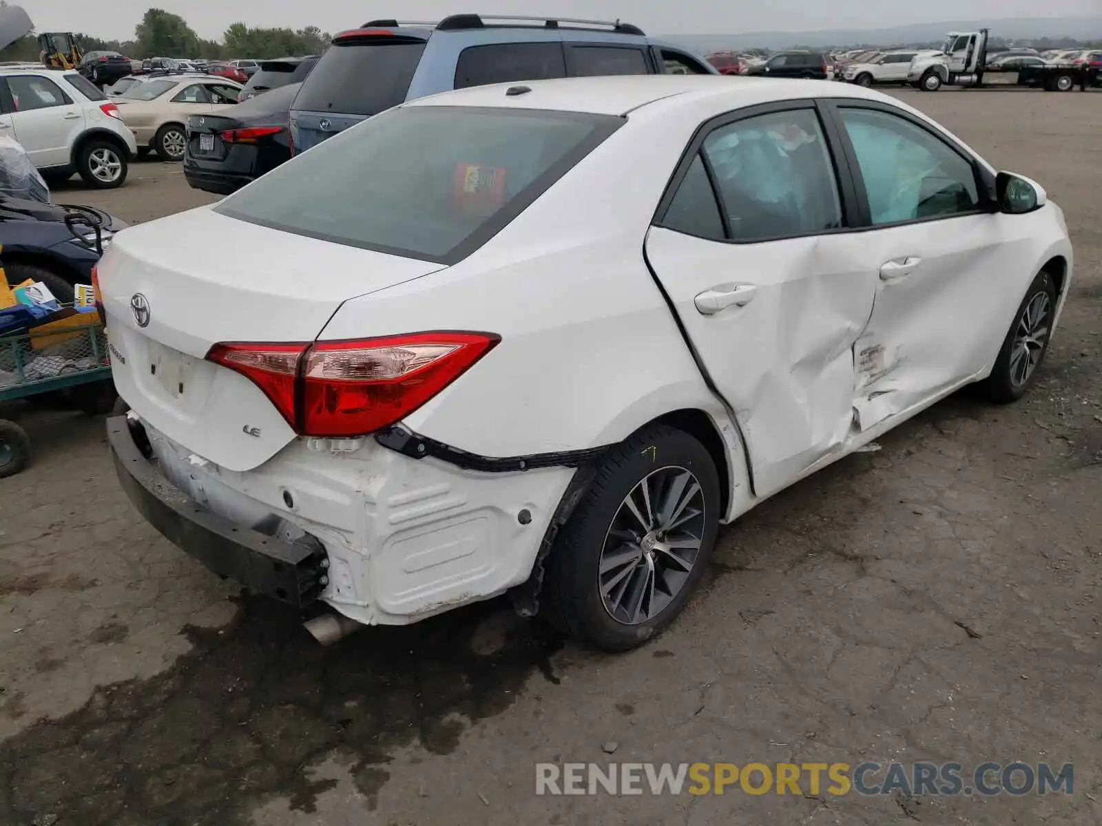 4 Photograph of a damaged car 2T1BURHEXKC163541 TOYOTA COROLLA 2019