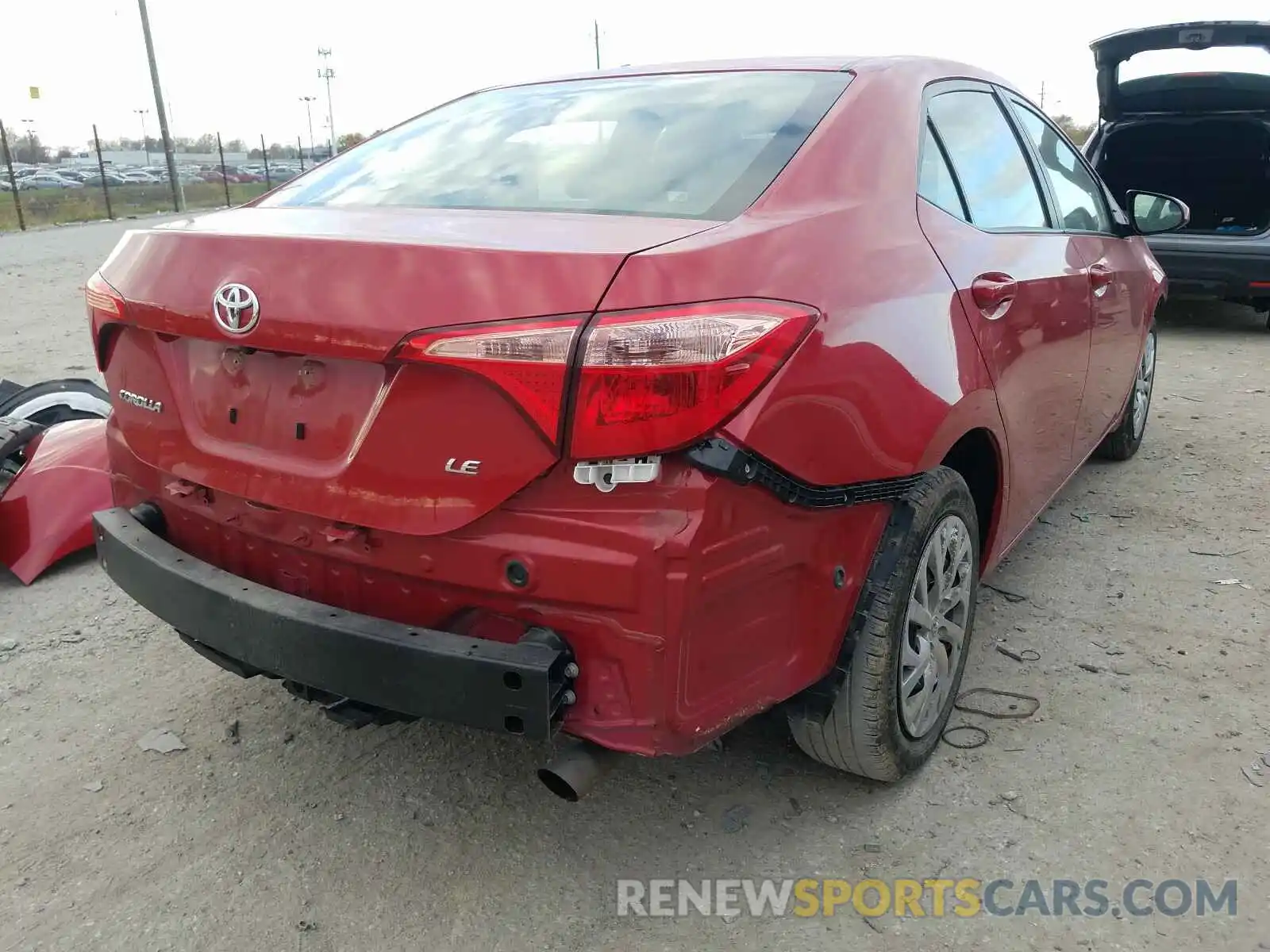 4 Photograph of a damaged car 2T1BURHEXKC163989 TOYOTA COROLLA 2019