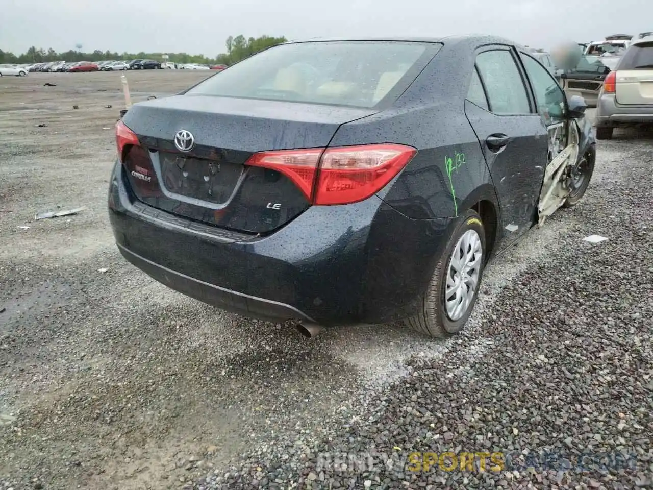 4 Photograph of a damaged car 2T1BURHEXKC164270 TOYOTA COROLLA 2019