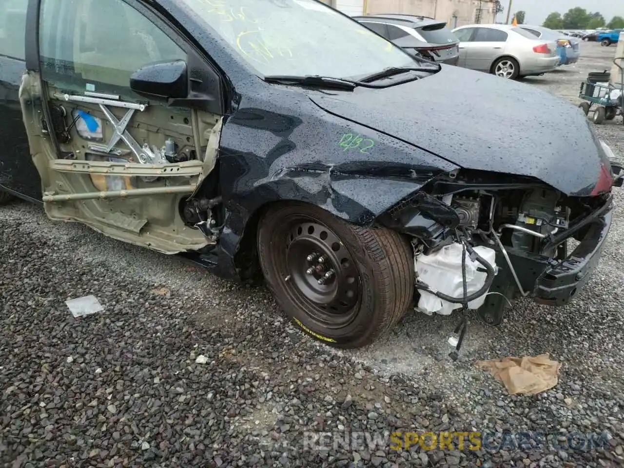 9 Photograph of a damaged car 2T1BURHEXKC164270 TOYOTA COROLLA 2019