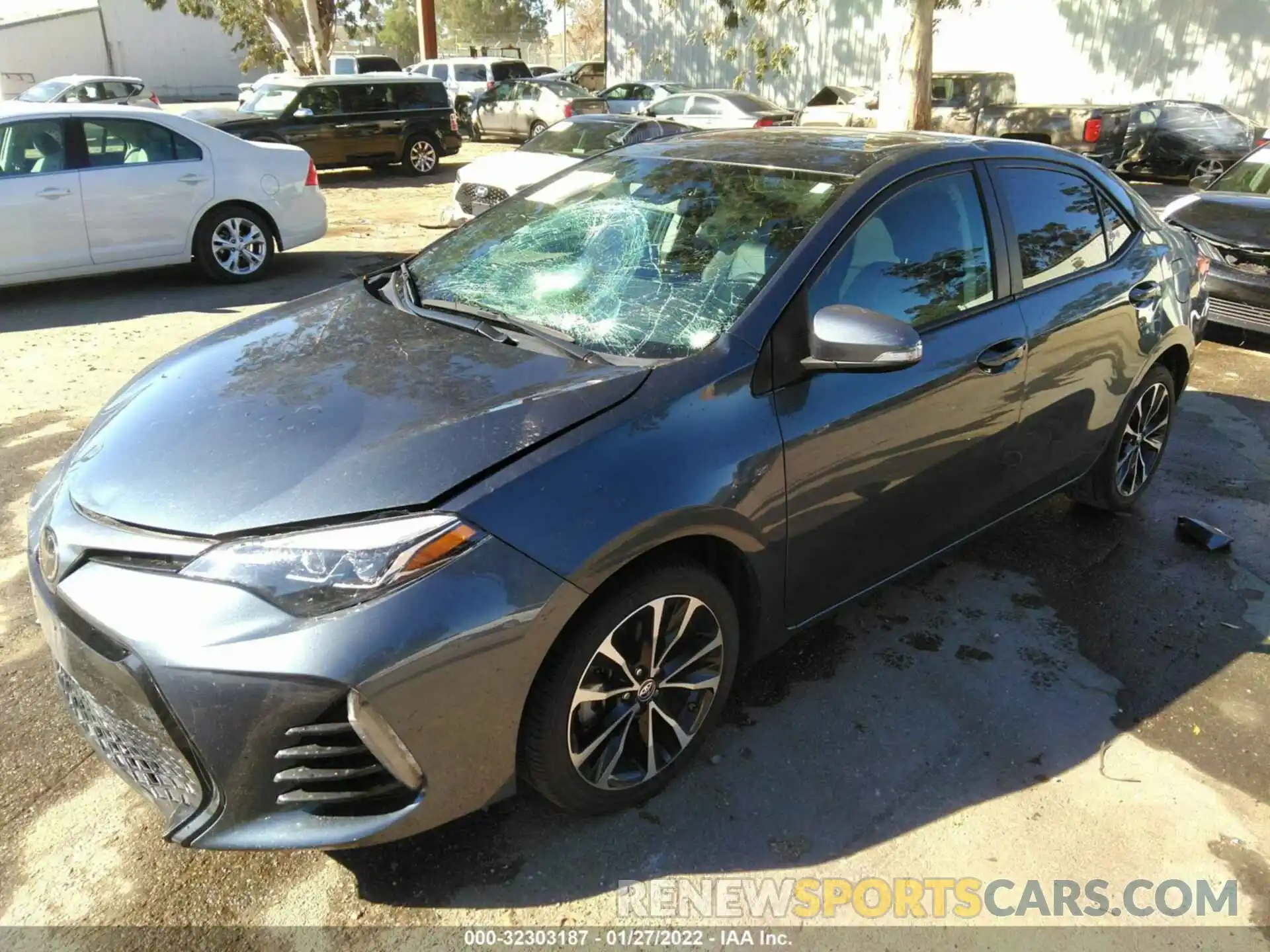 2 Photograph of a damaged car 2T1BURHEXKC164317 TOYOTA COROLLA 2019