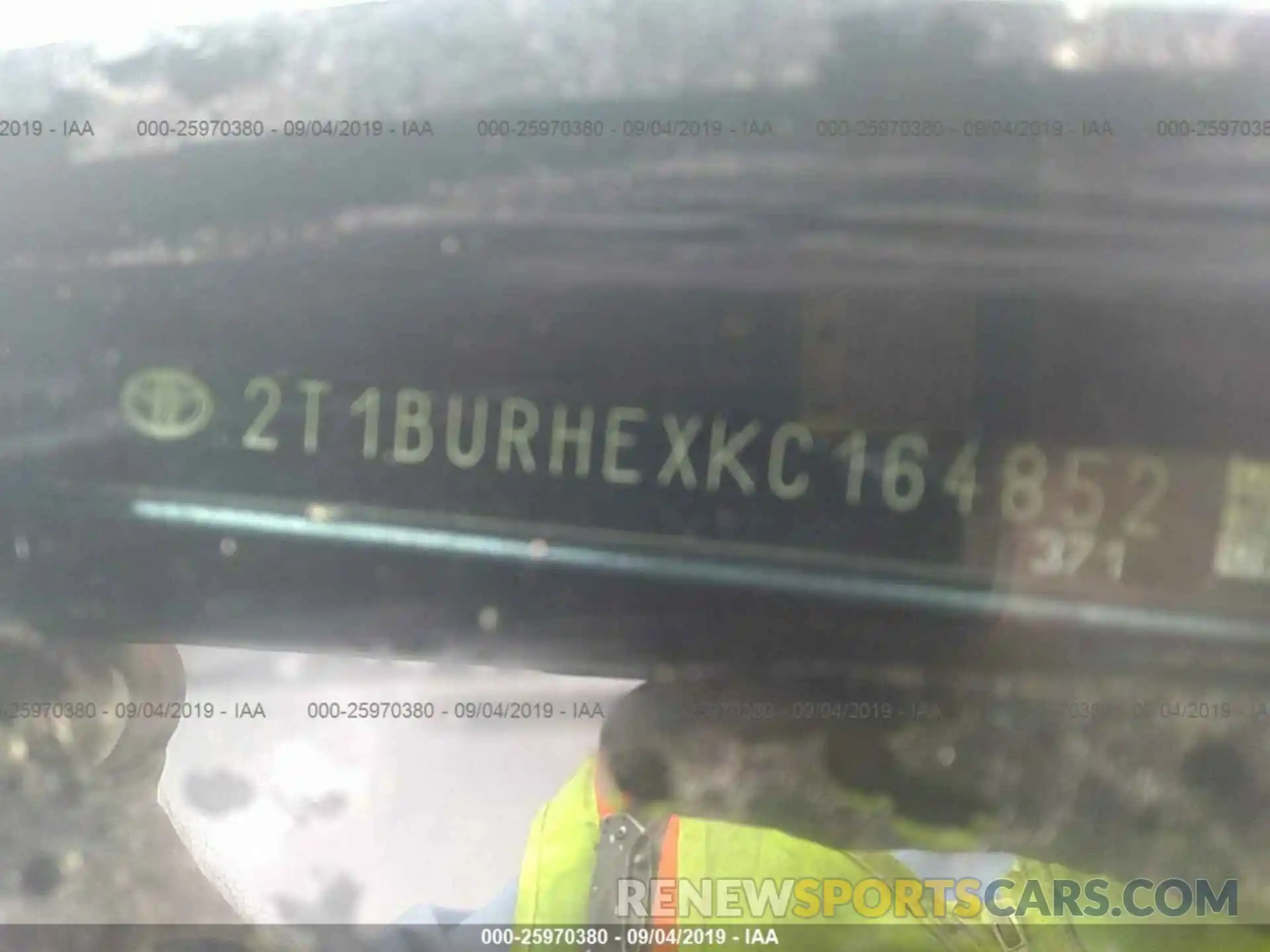 9 Photograph of a damaged car 2T1BURHEXKC164852 TOYOTA COROLLA 2019